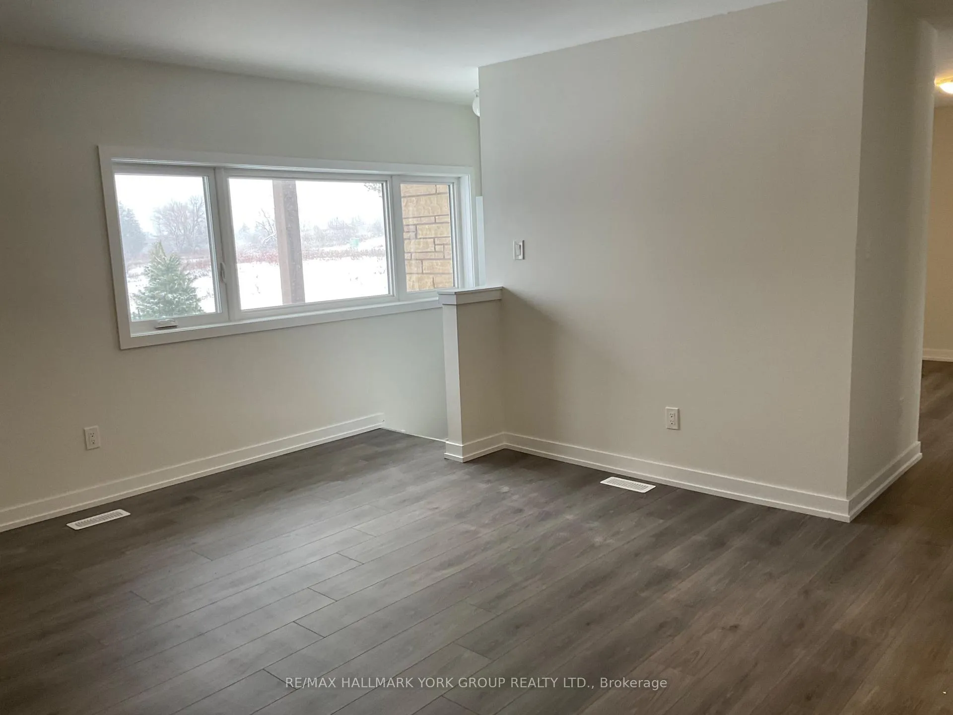 Photo 16 of Unit B, 124 Squire Drive, Ajax, Northeast Ajax — HOMEH