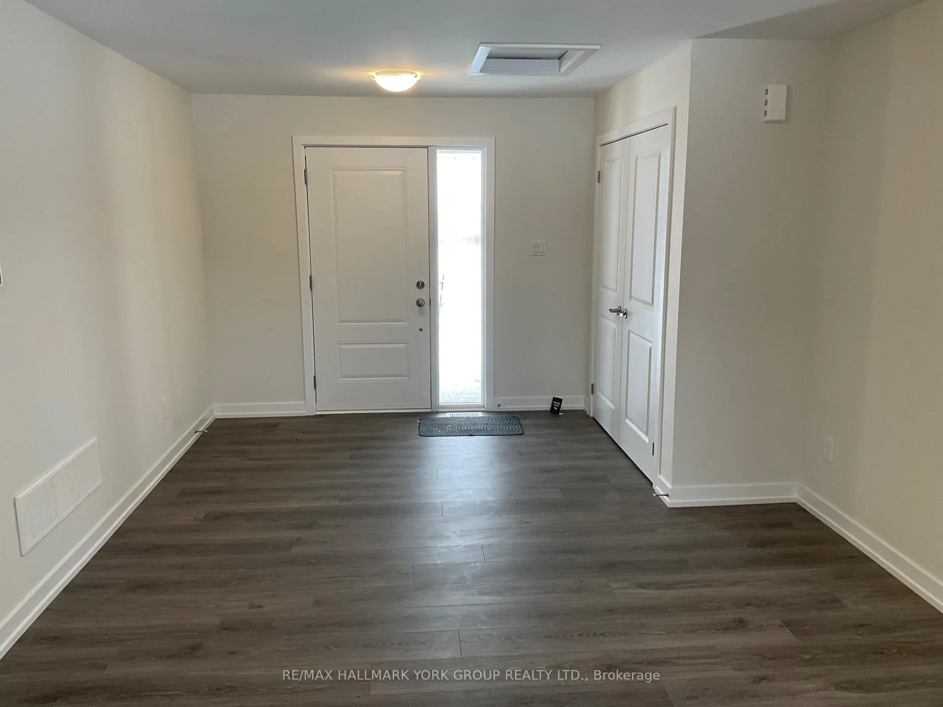 Photo 18 of Unit B, 124 Squire Drive, Ajax, Northeast Ajax — HOMEH