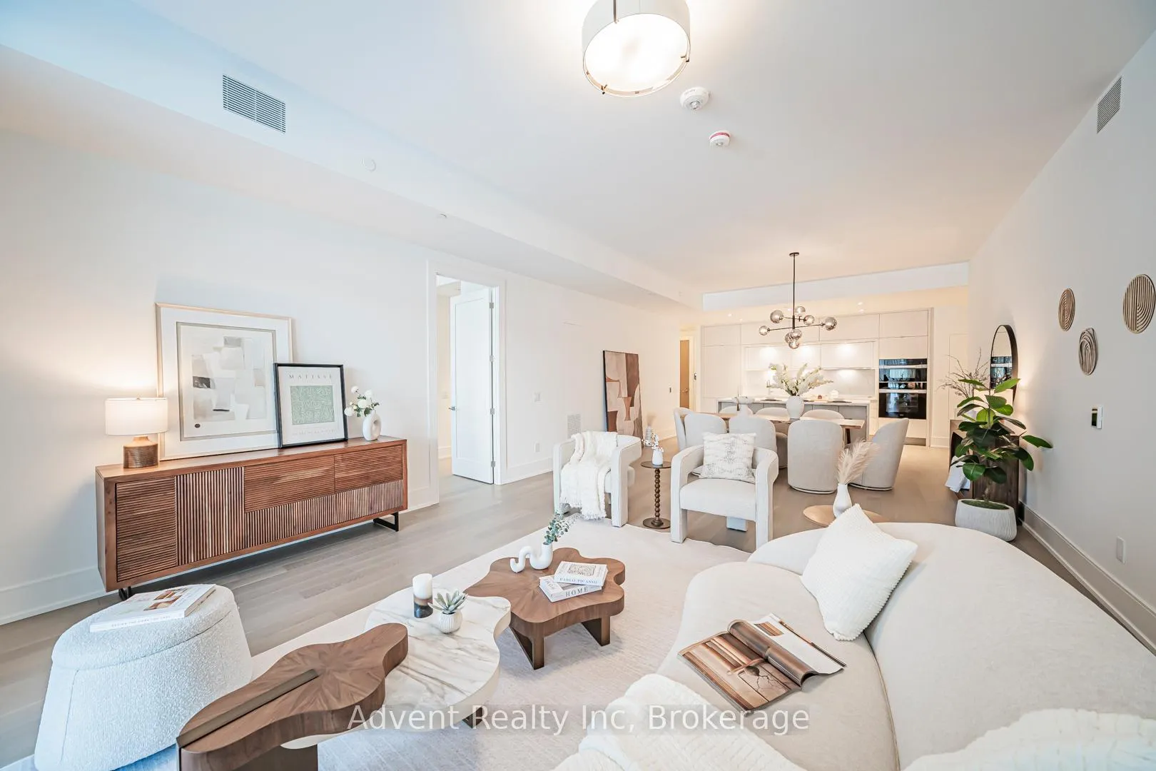 Front of Unit 103, 399 Royal Orchard Boulevard