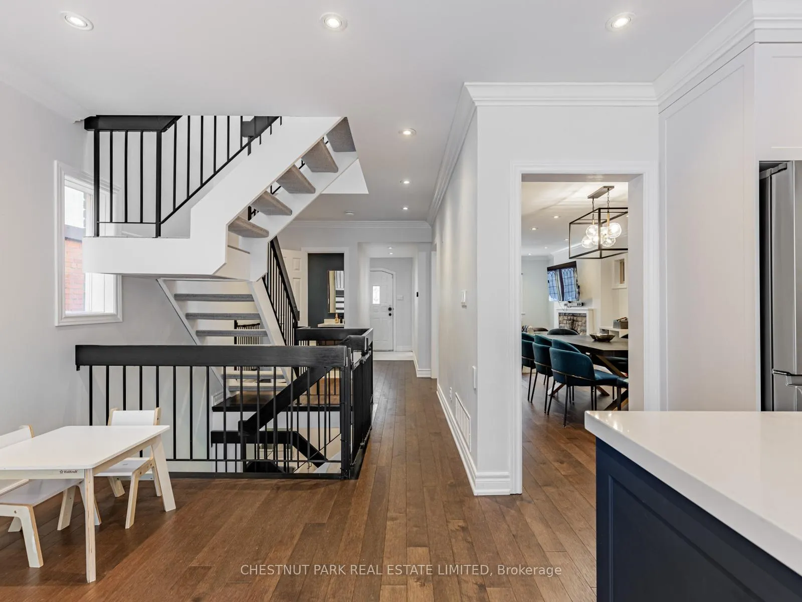 Photo 14 of 562 Roselawn Avenue, Toronto, Forest Hill North — HOMEH
