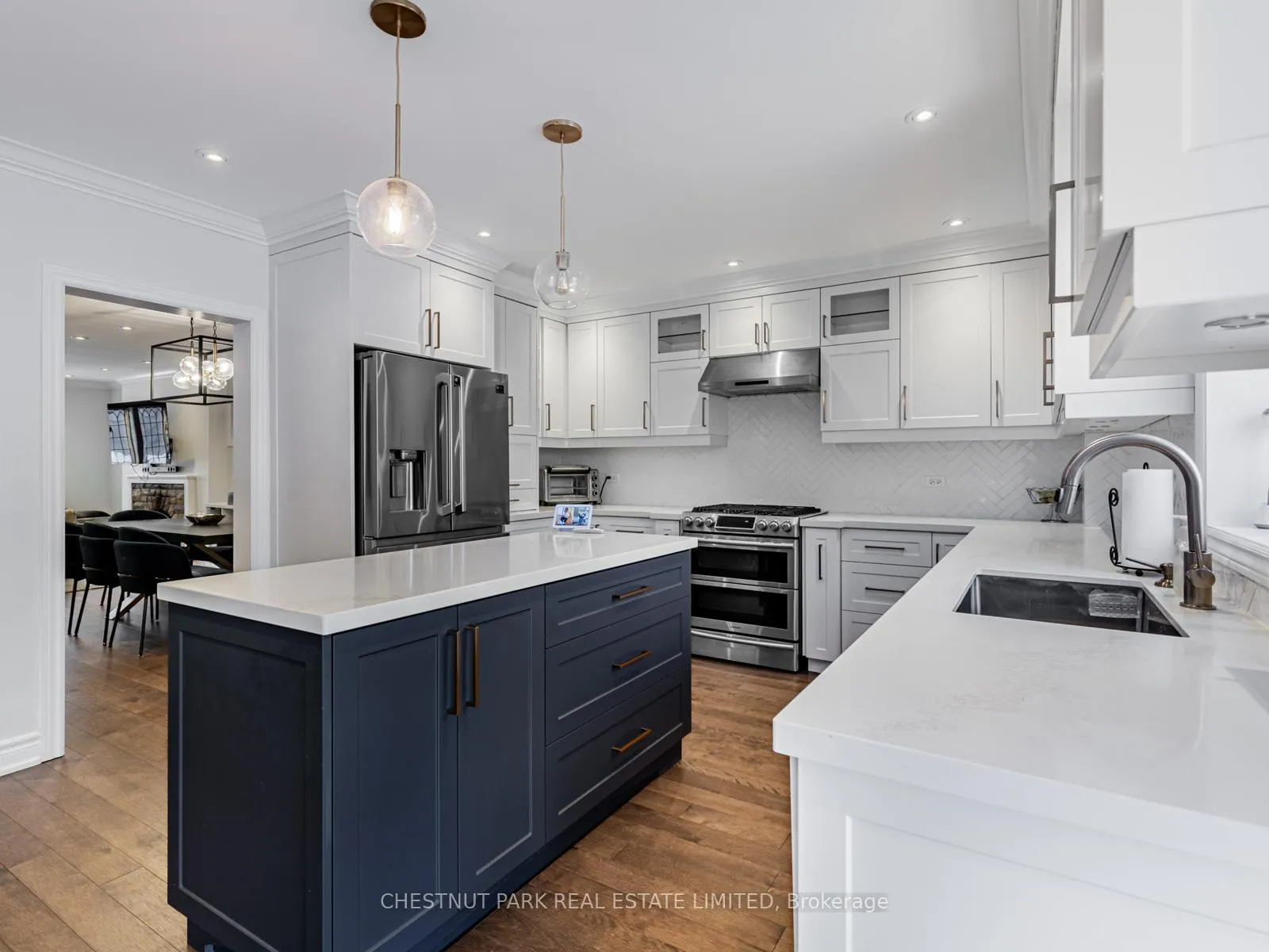 Photo 16 of 562 Roselawn Avenue, Toronto, Forest Hill North — HOMEH