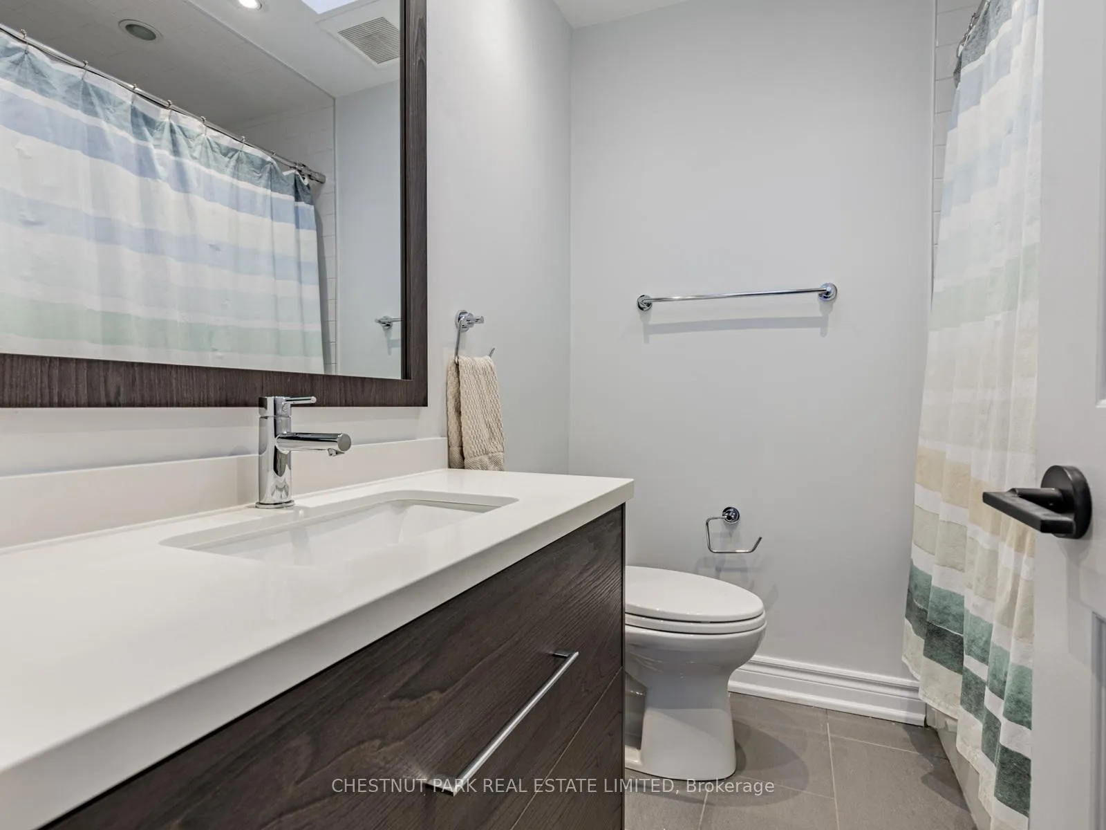 Photo 26 of 562 Roselawn Avenue, Toronto, Forest Hill North — HOMEH