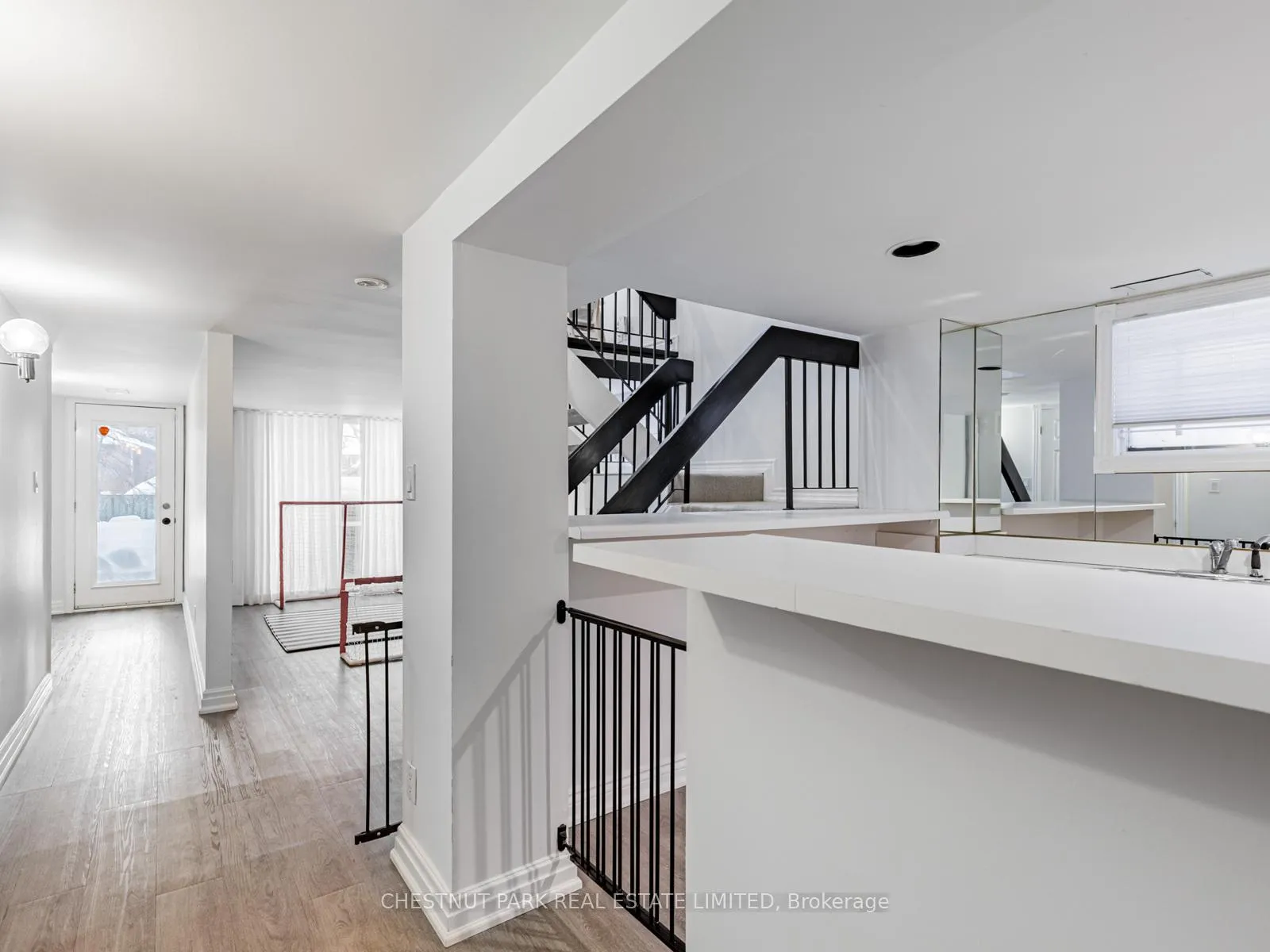Photo 31 of 562 Roselawn Avenue, Toronto, Forest Hill North — HOMEH