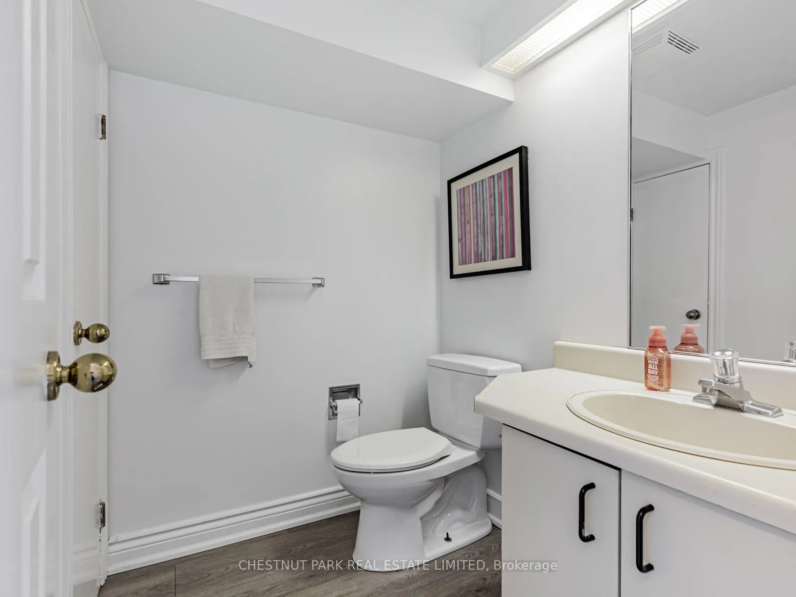 Photo 34 of 562 Roselawn Avenue, Toronto, Forest Hill North — HOMEH