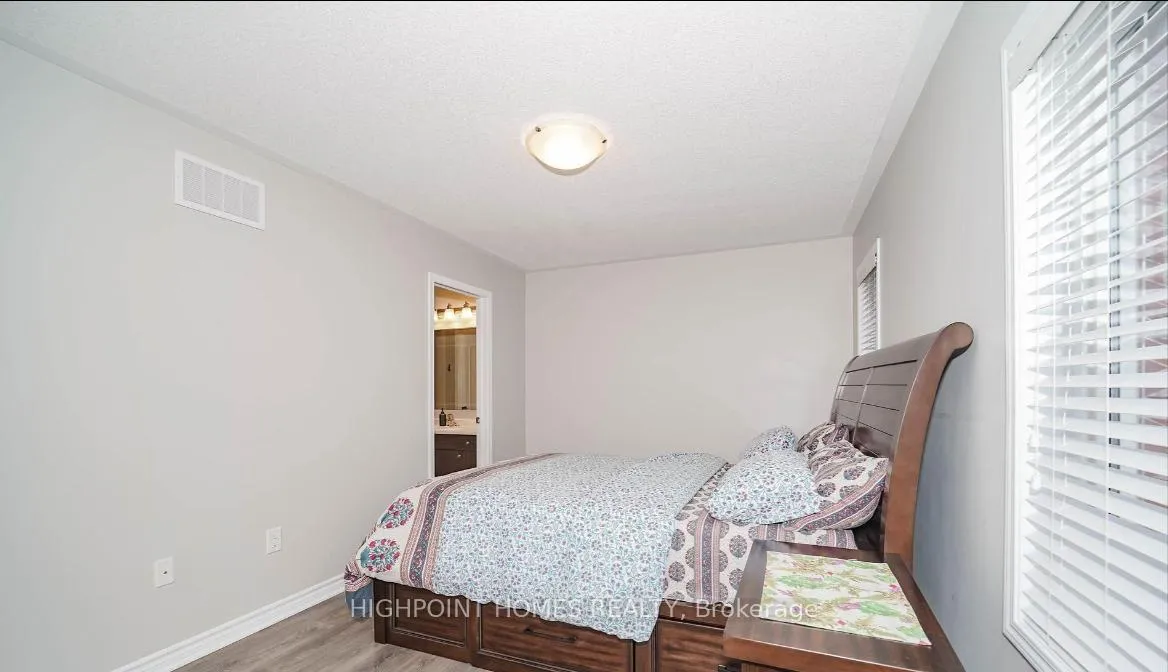 Photo 22 of 1062 Clipper Lane, Pickering, Rural Pickering — HOMEH
