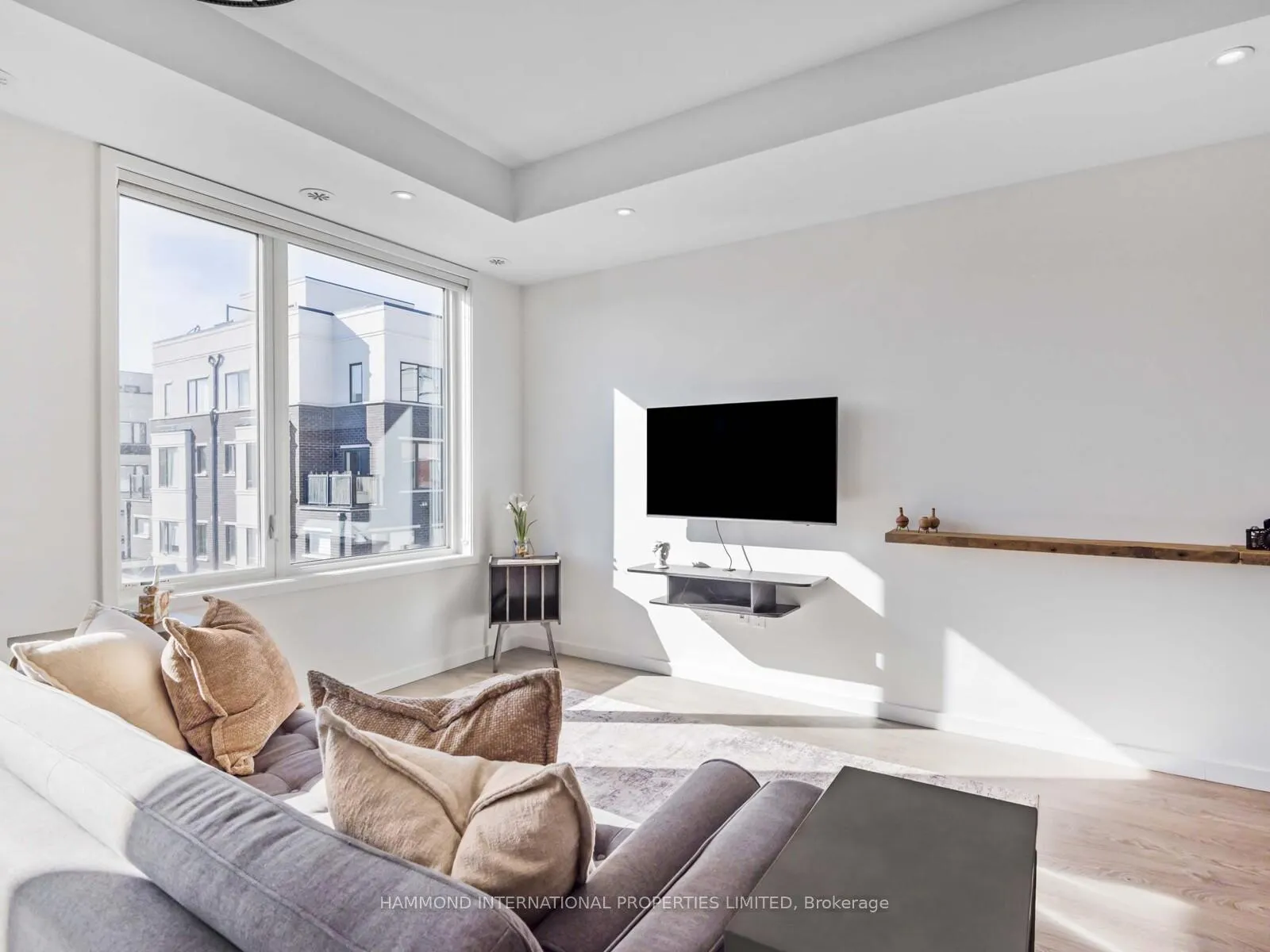 Photo 6 of Unit 114, 600 Alex Gardner Circle, Aurora, Aurora Village — HOMEH