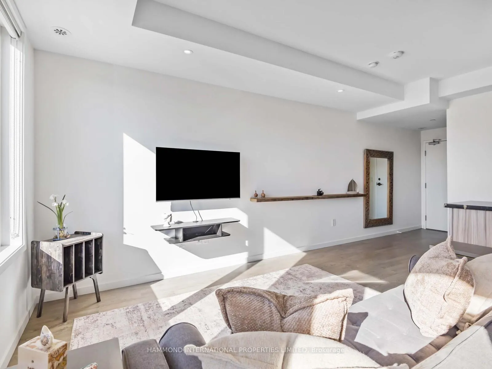 Photo 7 of Unit 114, 600 Alex Gardner Circle, Aurora, Aurora Village — HOMEH
