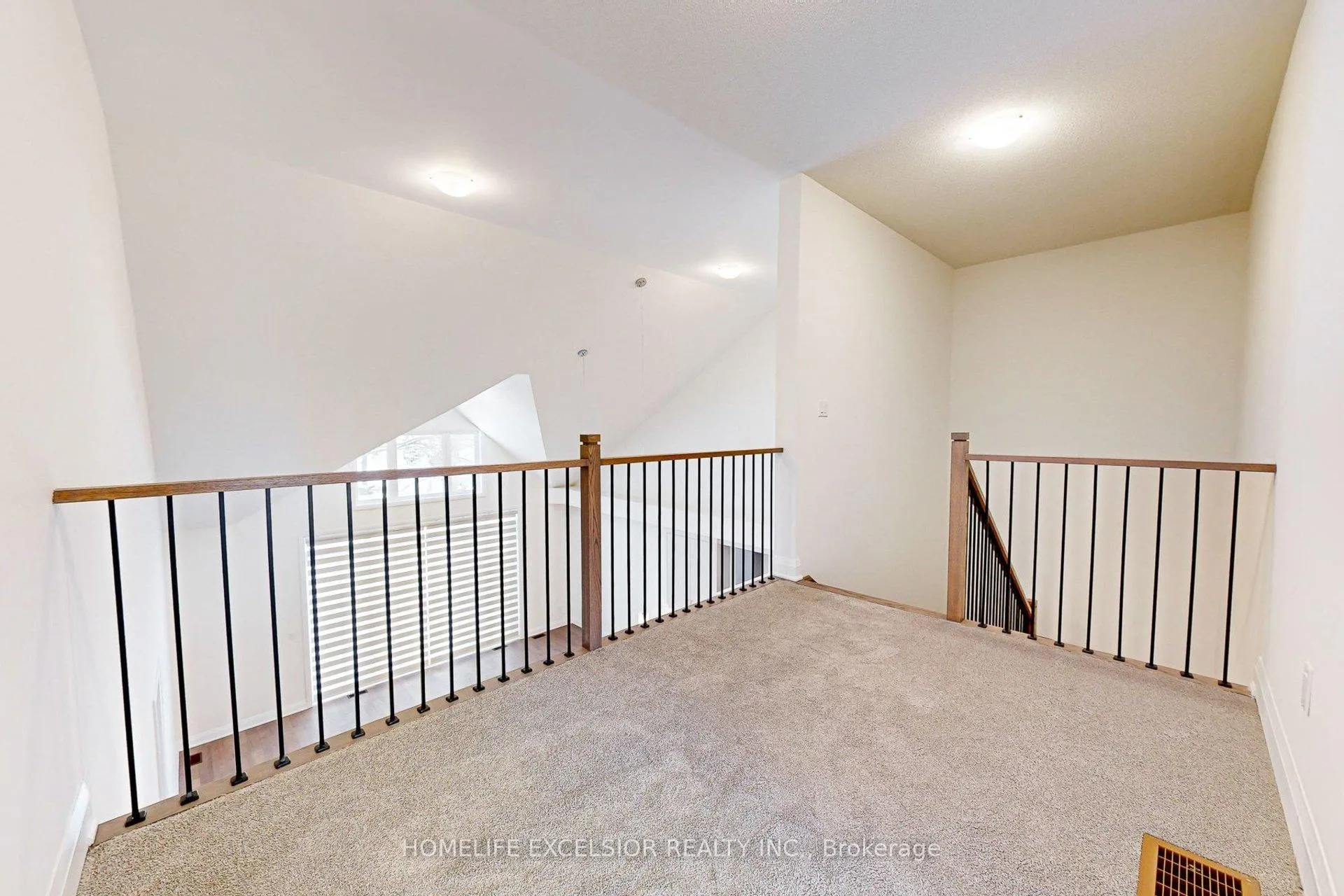 Photo 32 of 3 Vern Robertson Gate, Uxbridge — HOMEH
