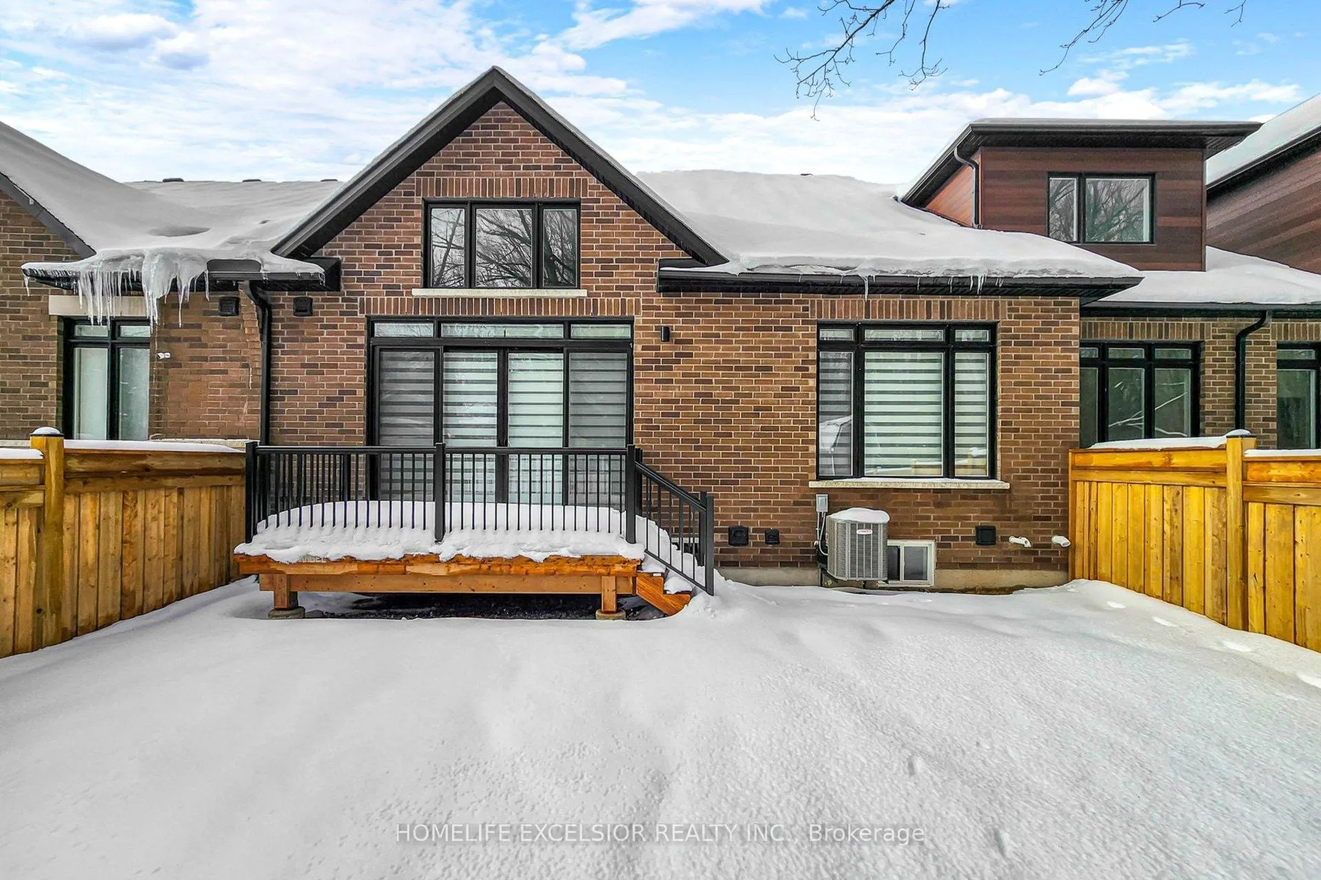 Photo 46 of 3 Vern Robertson Gate, Uxbridge — HOMEH