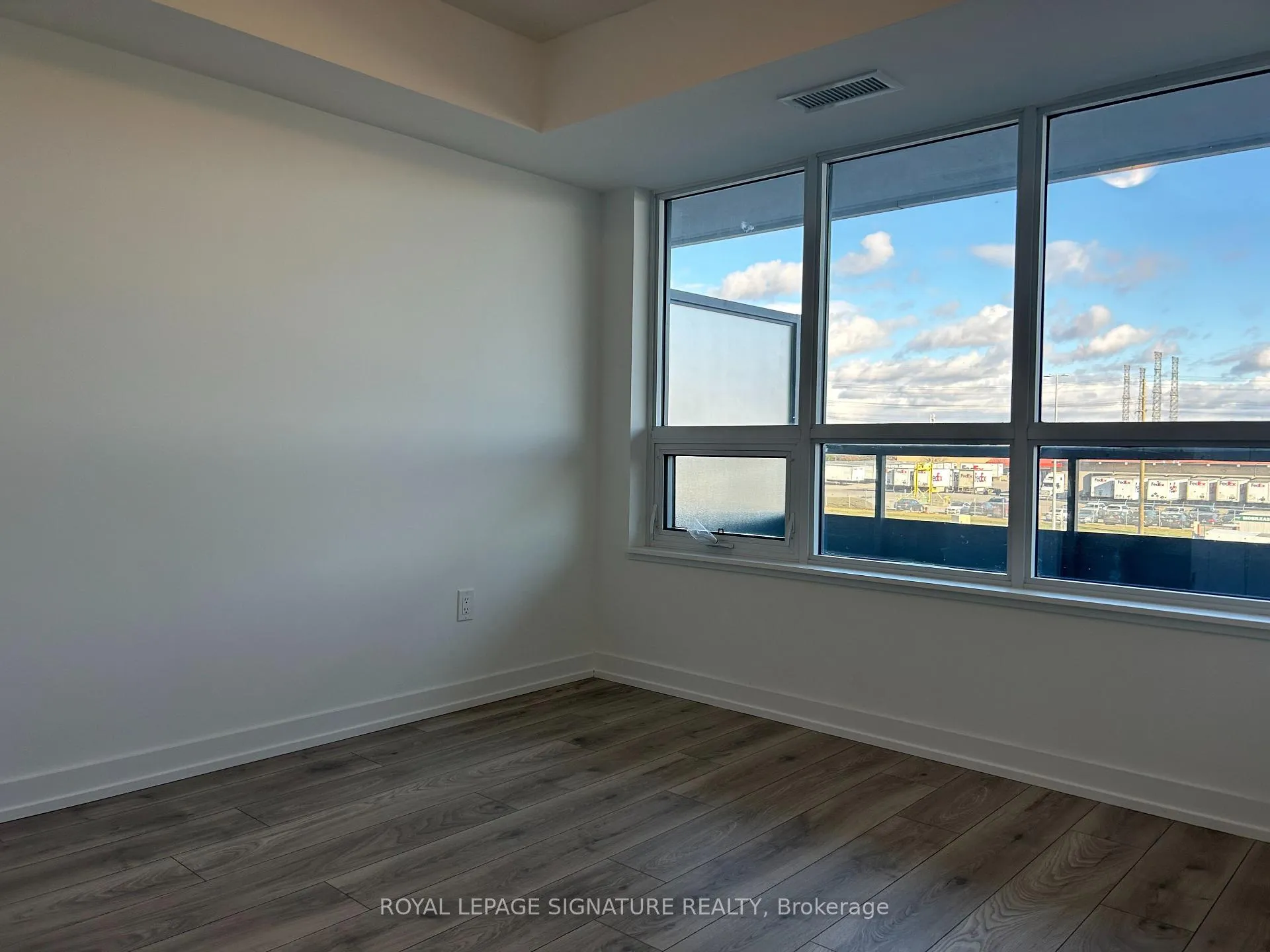 Photo 14 of Unit 301, 1455 Celebration Drive, Pickering, Bay Ridges — HOMEH