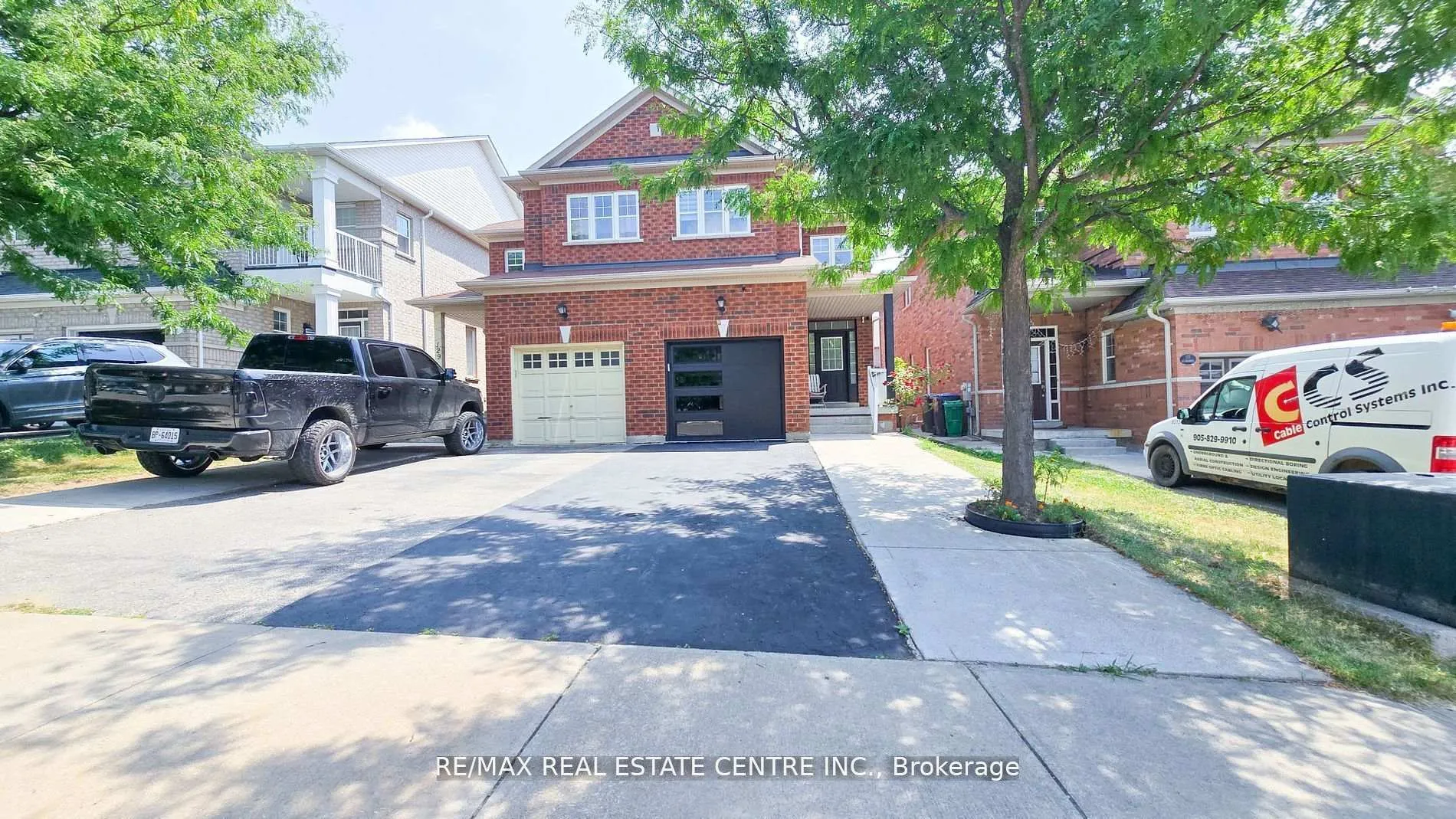 Front of 131 Seahorse Avenue