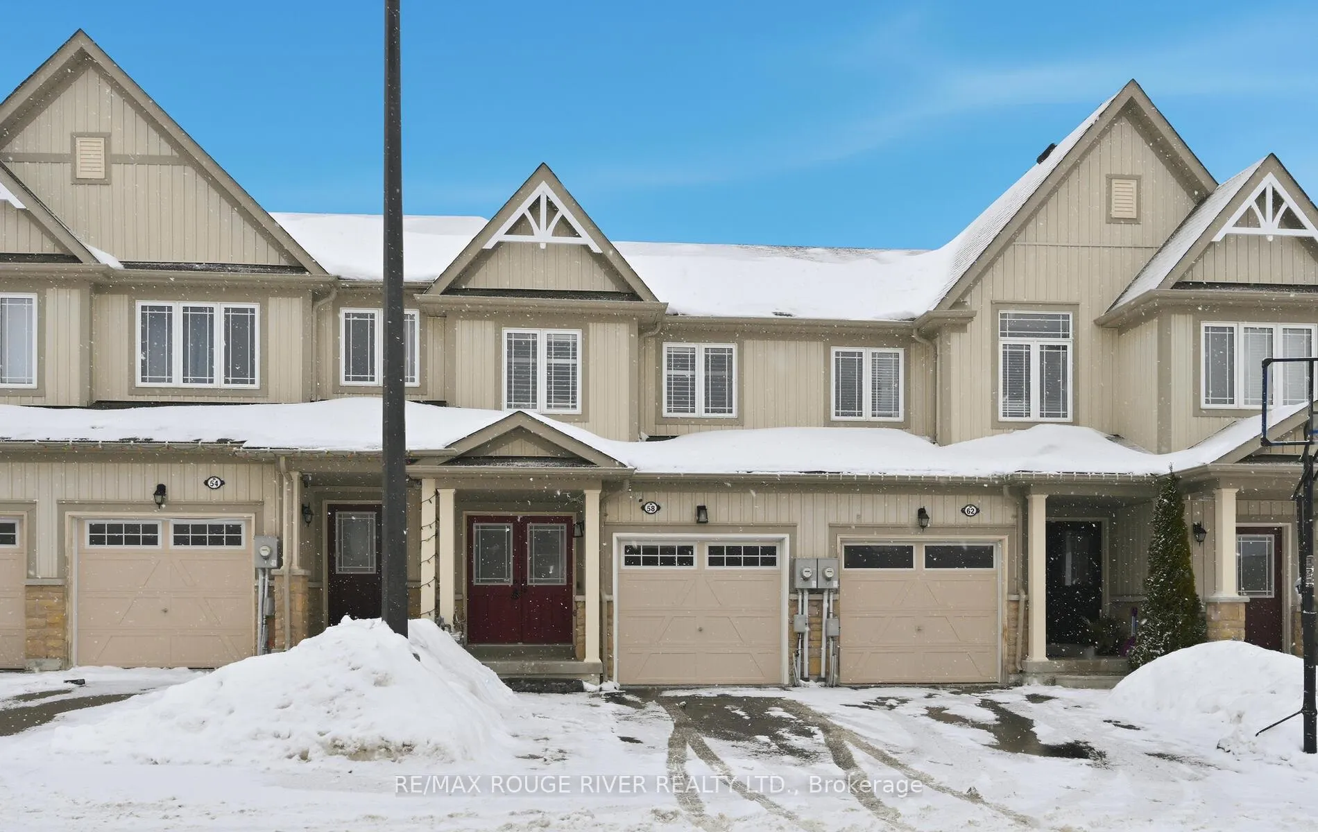 Photo 2 of 58 Autumn Harvest Road, Clarington, Bowmanville — HOMEH