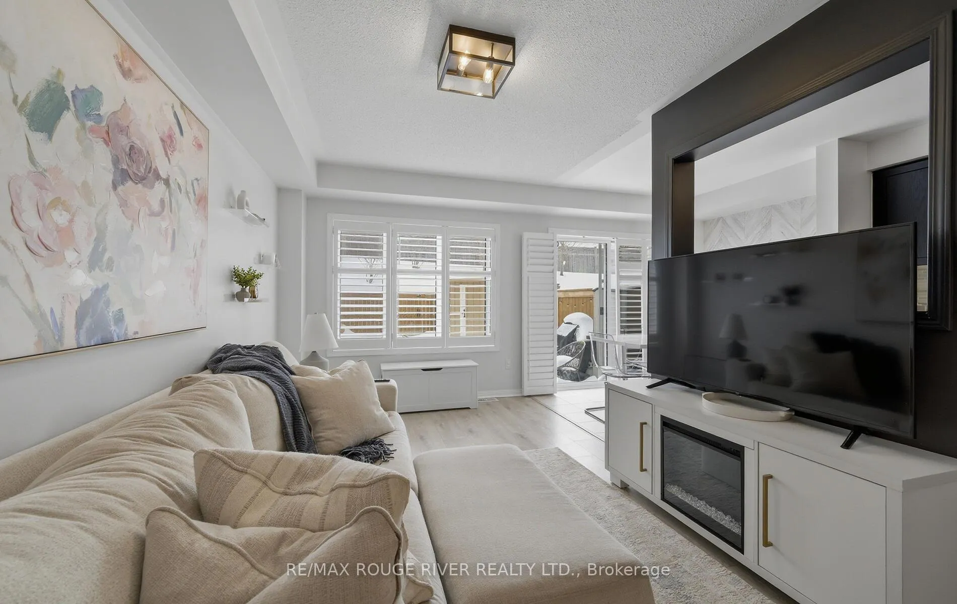 Photo 8 of 58 Autumn Harvest Road, Clarington, Bowmanville — HOMEH