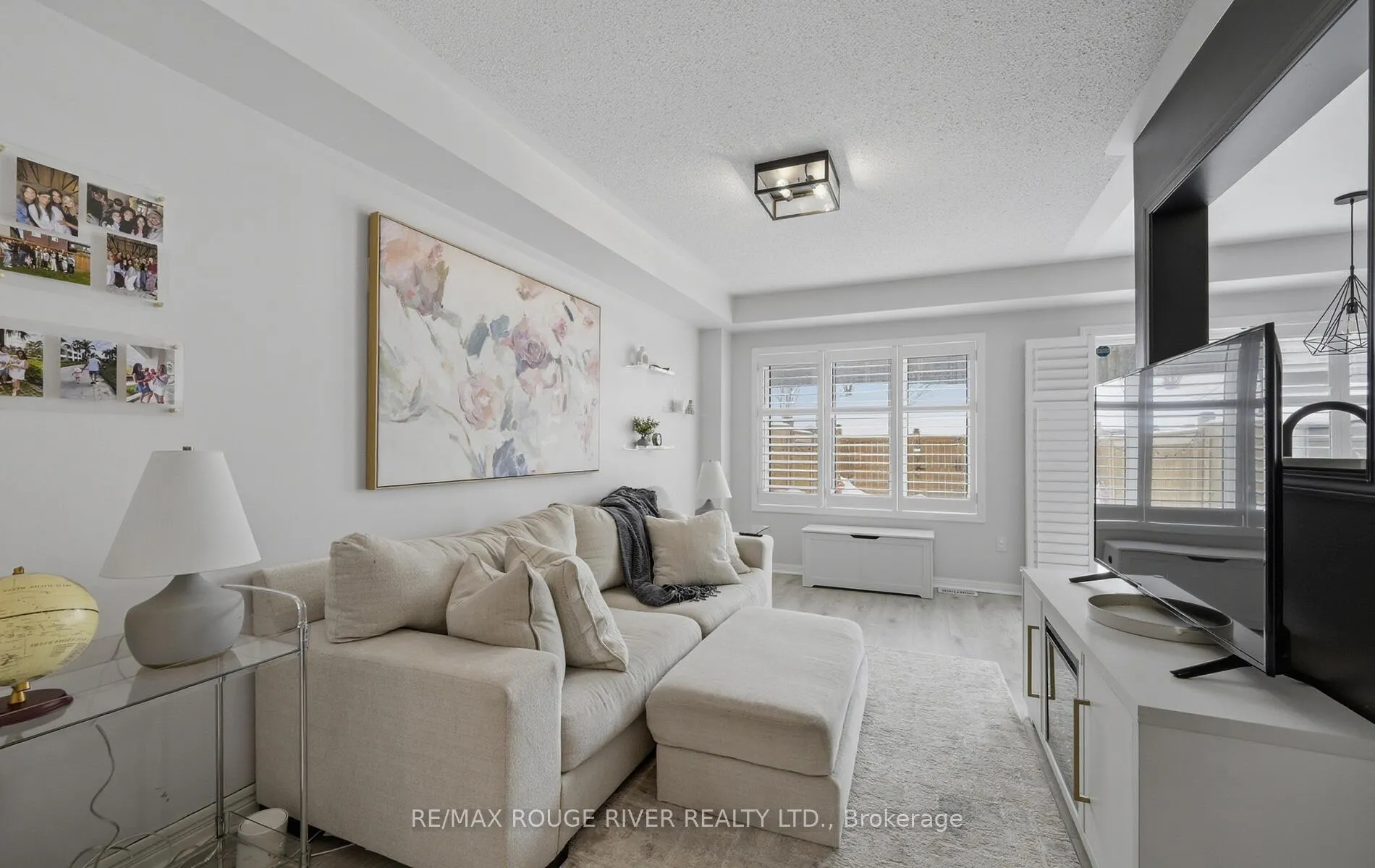 Photo 9 of 58 Autumn Harvest Road, Clarington, Bowmanville — HOMEH