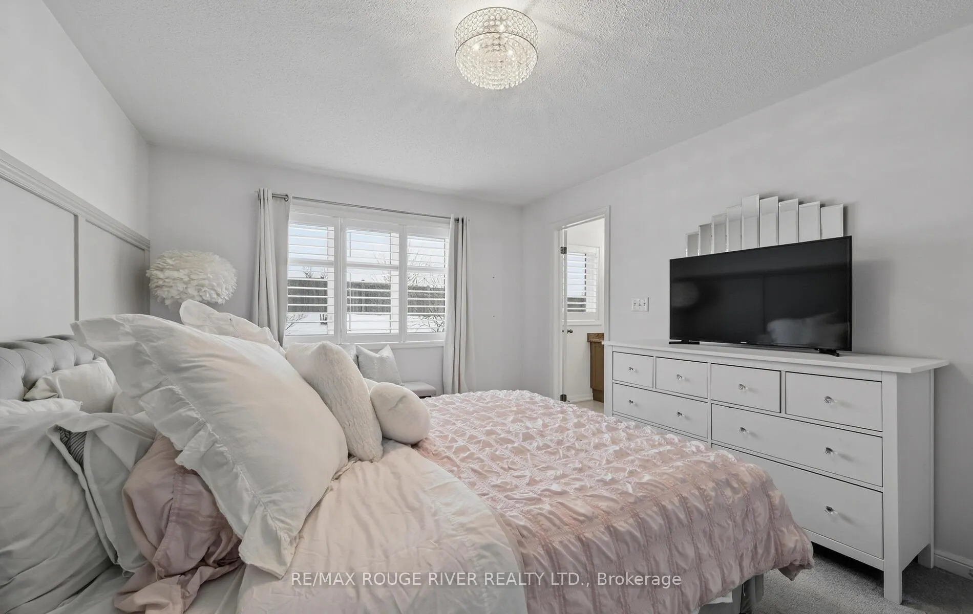 Photo 24 of 58 Autumn Harvest Road, Clarington, Bowmanville — HOMEH