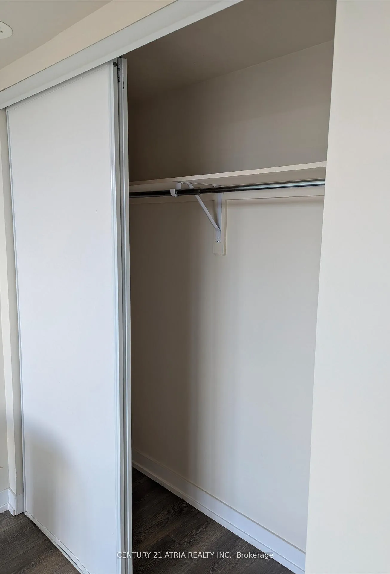 Photo 7 of Unit 2232, 10 Westmeath Lane, Markham, Cornell — HOMEH