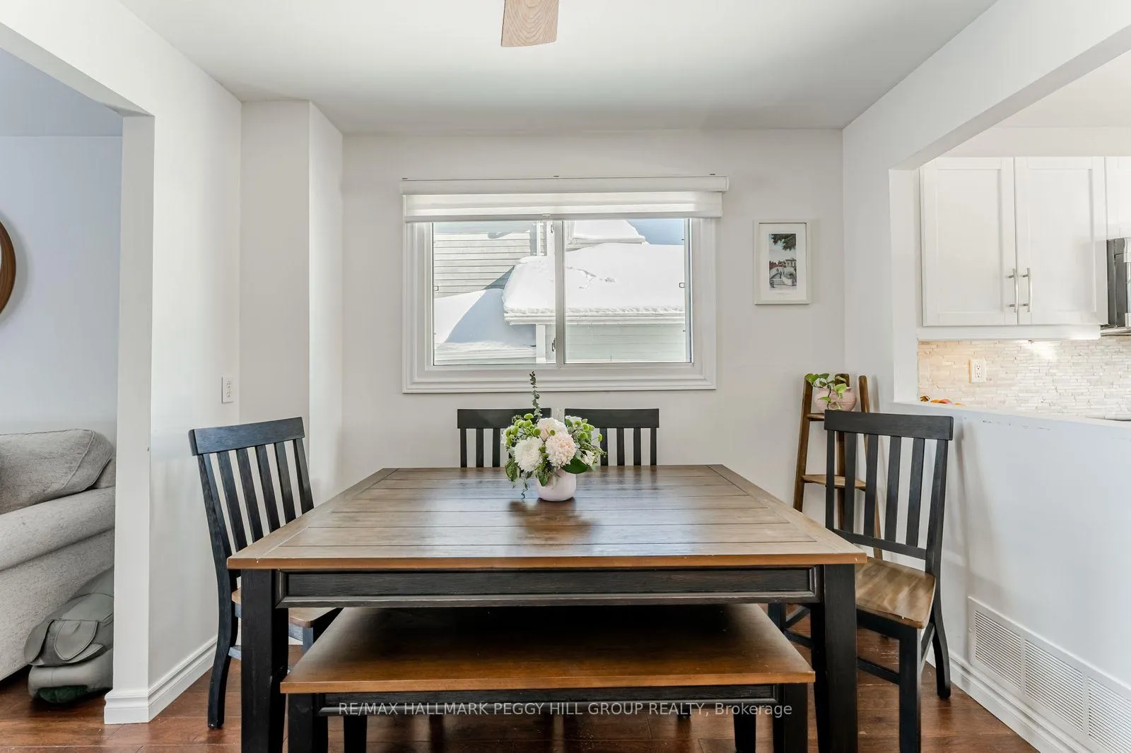 Photo 5 of 6 James Street, Barrie, Ardagh — HOMEH