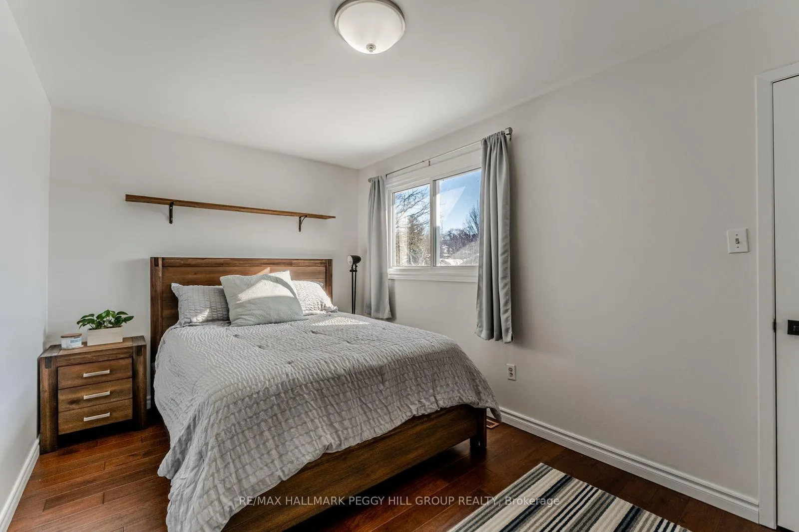 Photo 8 of 6 James Street, Barrie, Ardagh — HOMEH