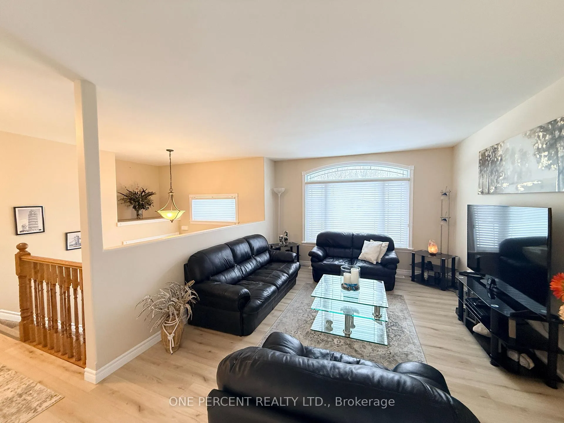 Photo 7 of 1423 River Road W, Wasaga Beach — HOMEH