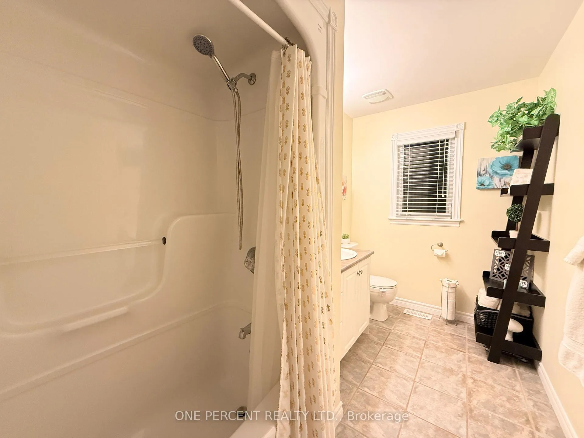 Photo 11 of 1423 River Road W, Wasaga Beach — HOMEH