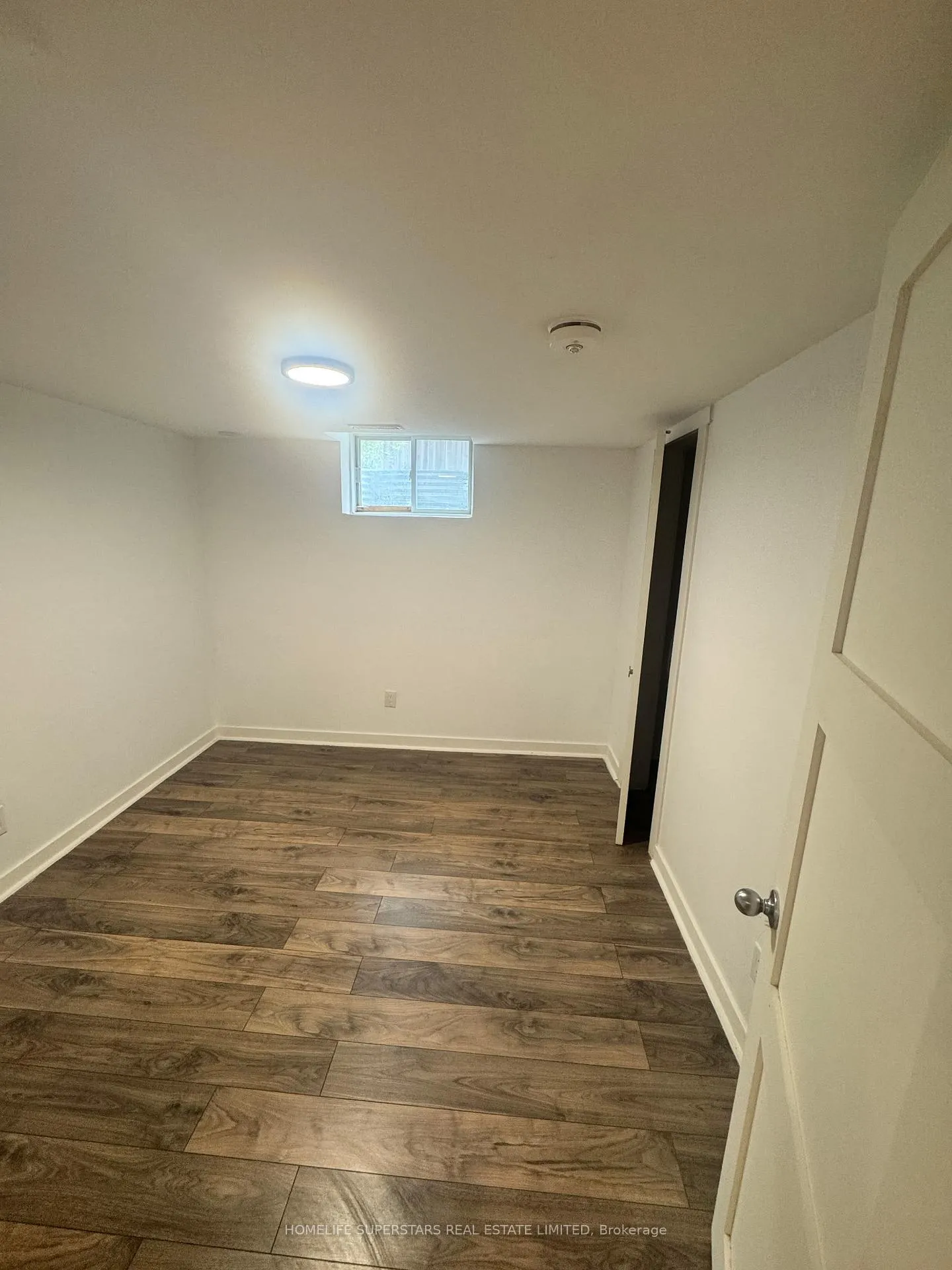 Photo 5 of 11 Kelsey Crescent, Barrie, Ardagh — HOMEH