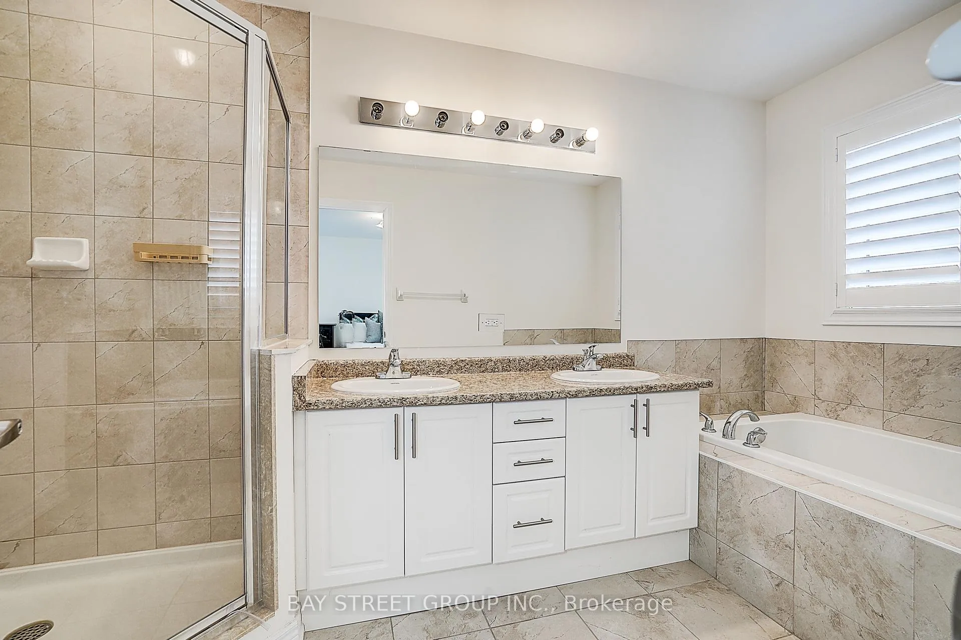 Photo 35 of 86 Autumn Glow Drive, Markham, Cornell — HOMEH