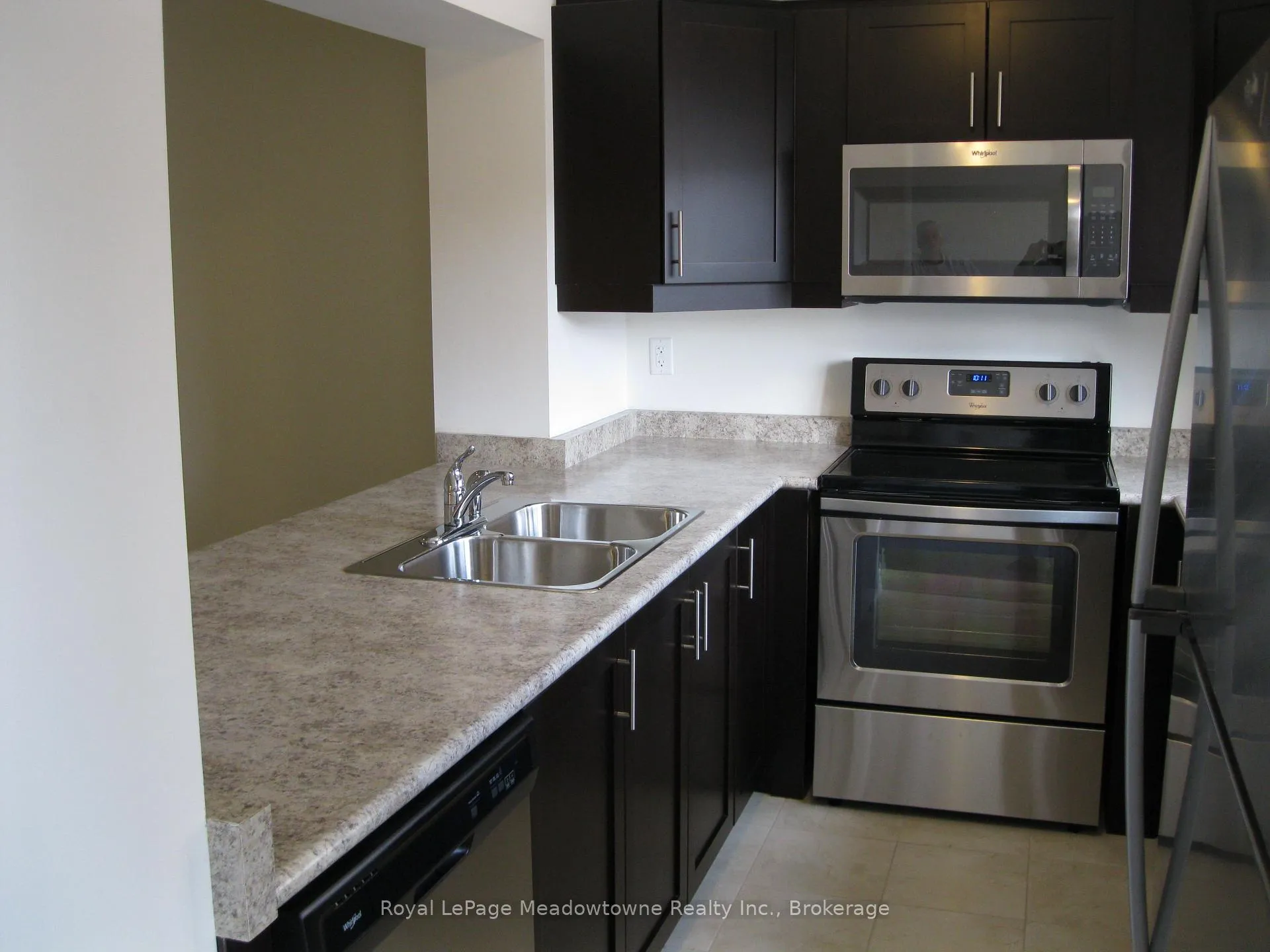 Photo 10 of 685 Laking Terrace, Milton, Clarke — HOMEH