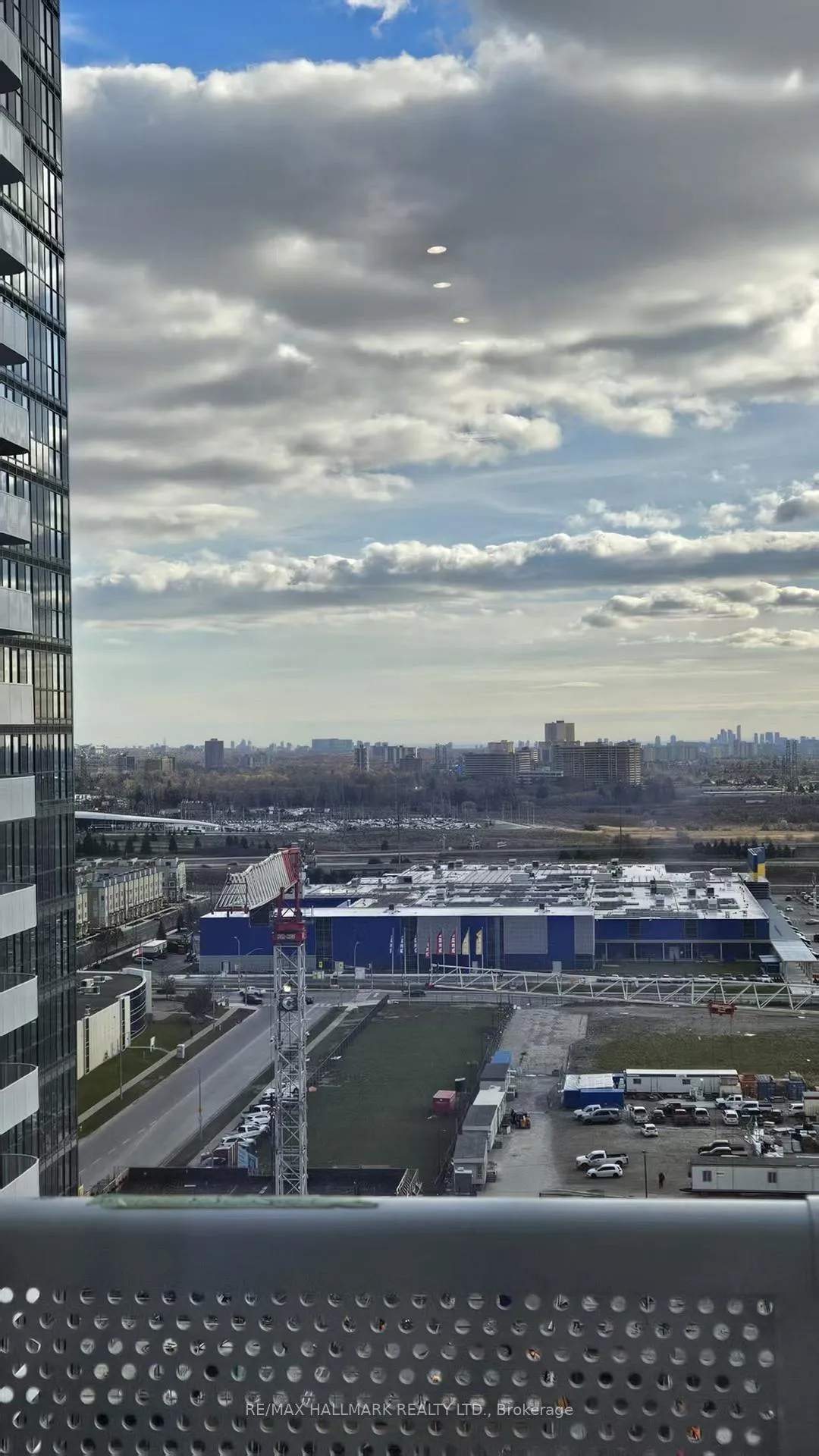 Photo 3 of Unit 1010, 8 Interchange Way S, Vaughan, Vaughan Corporate Centre — HOMEH