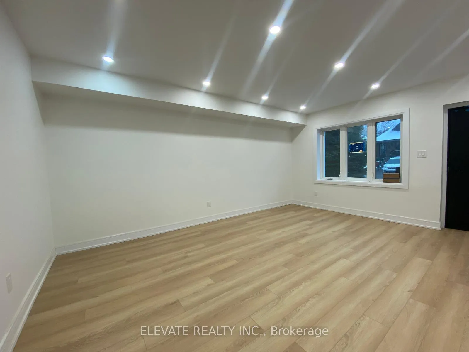 Photo 4 of Unit 1, 462 Northcliffe Boulevard, Toronto, Oakwood Village — HOMEH