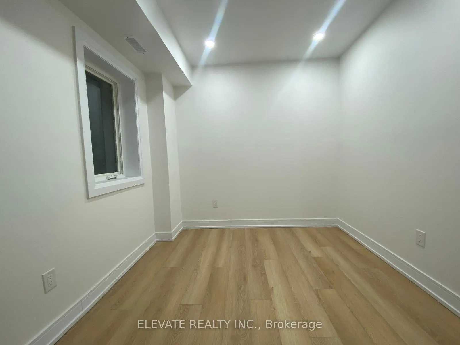 Photo 6 of Unit 1, 462 Northcliffe Boulevard, Toronto, Oakwood Village — HOMEH