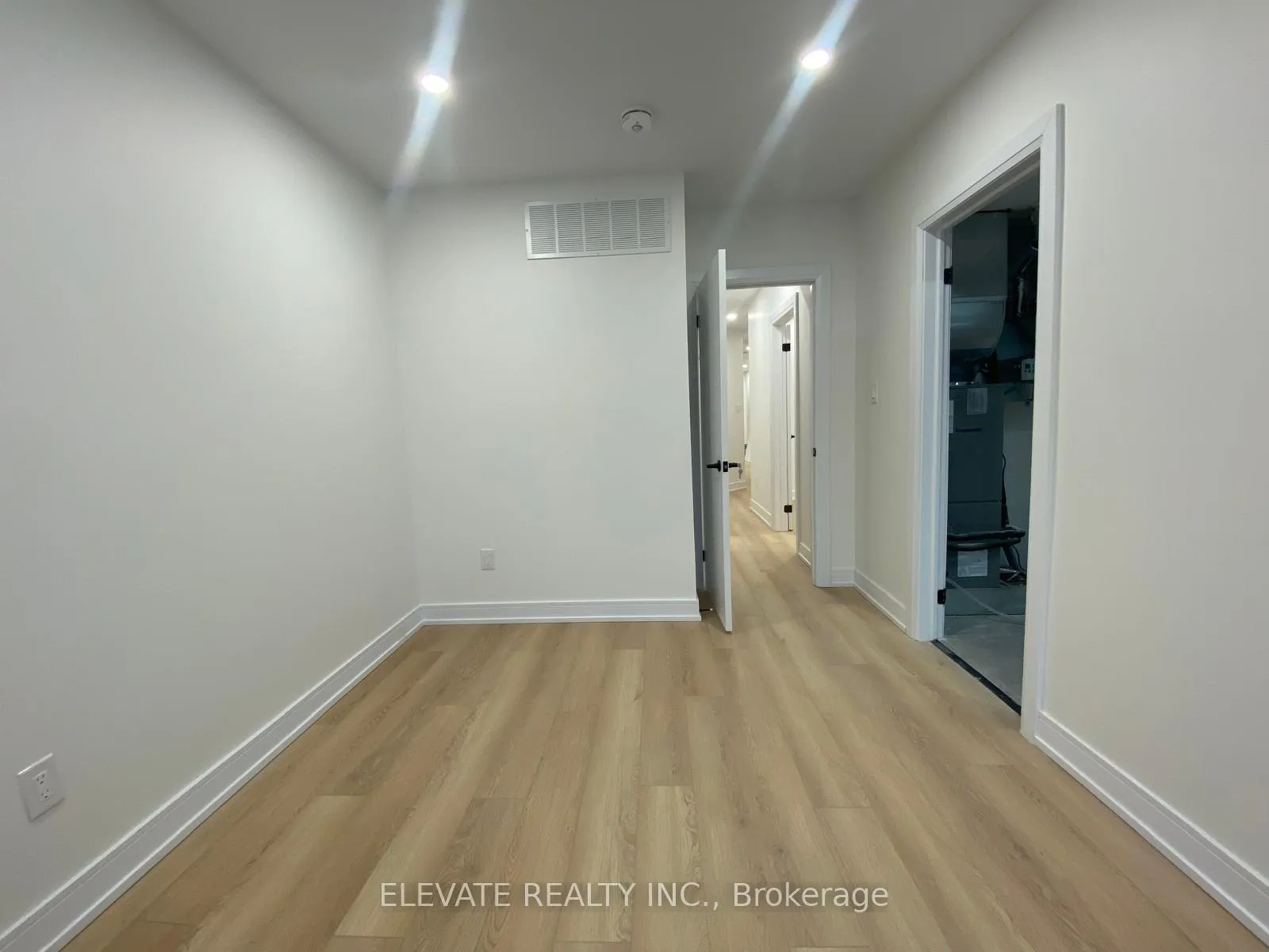 Photo 12 of Unit 1, 462 Northcliffe Boulevard, Toronto, Oakwood Village — HOMEH