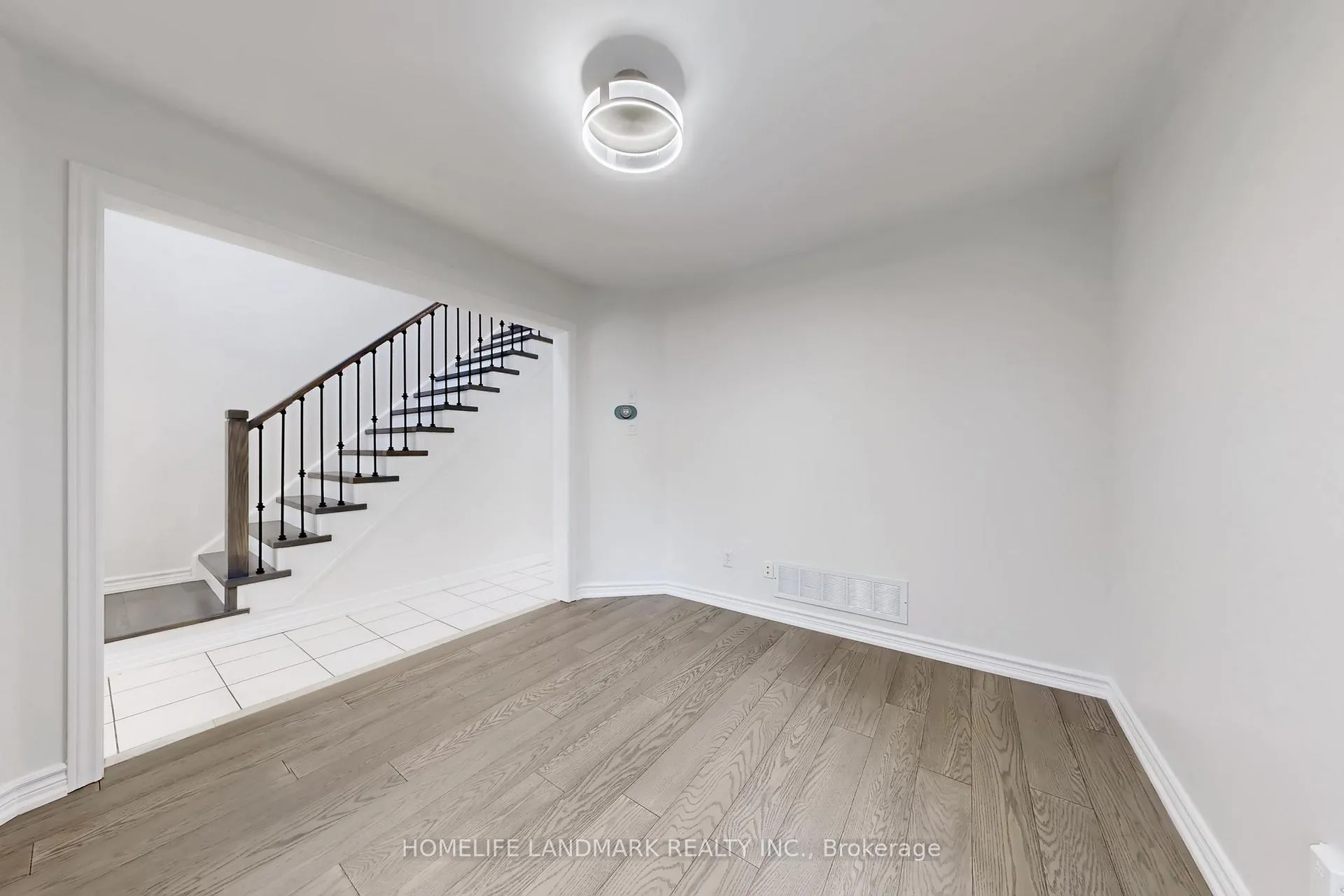 Photo 3 of 186 Tierra Avenue, Vaughan, Vellore Village — HOMEH