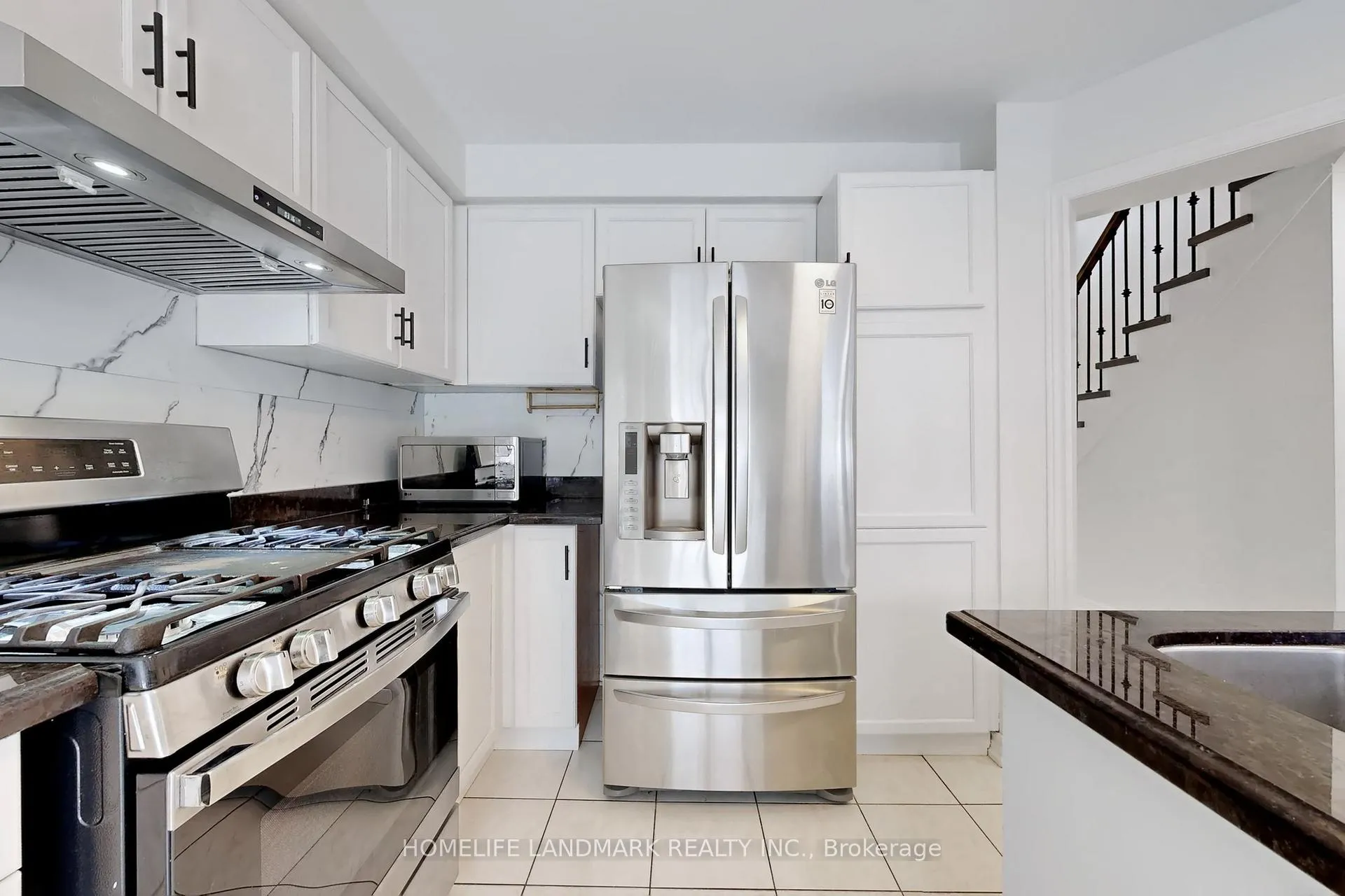 Photo 12 of 186 Tierra Avenue, Vaughan, Vellore Village — HOMEH
