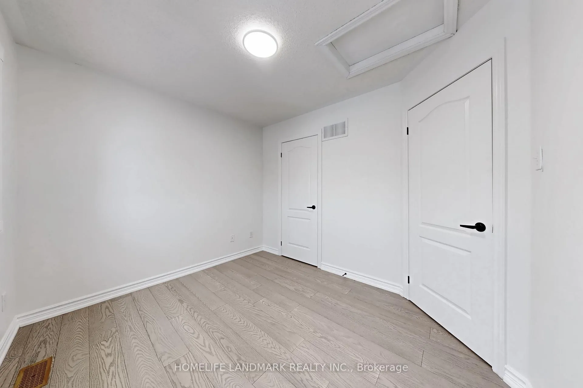 Photo 22 of 186 Tierra Avenue, Vaughan, Vellore Village — HOMEH