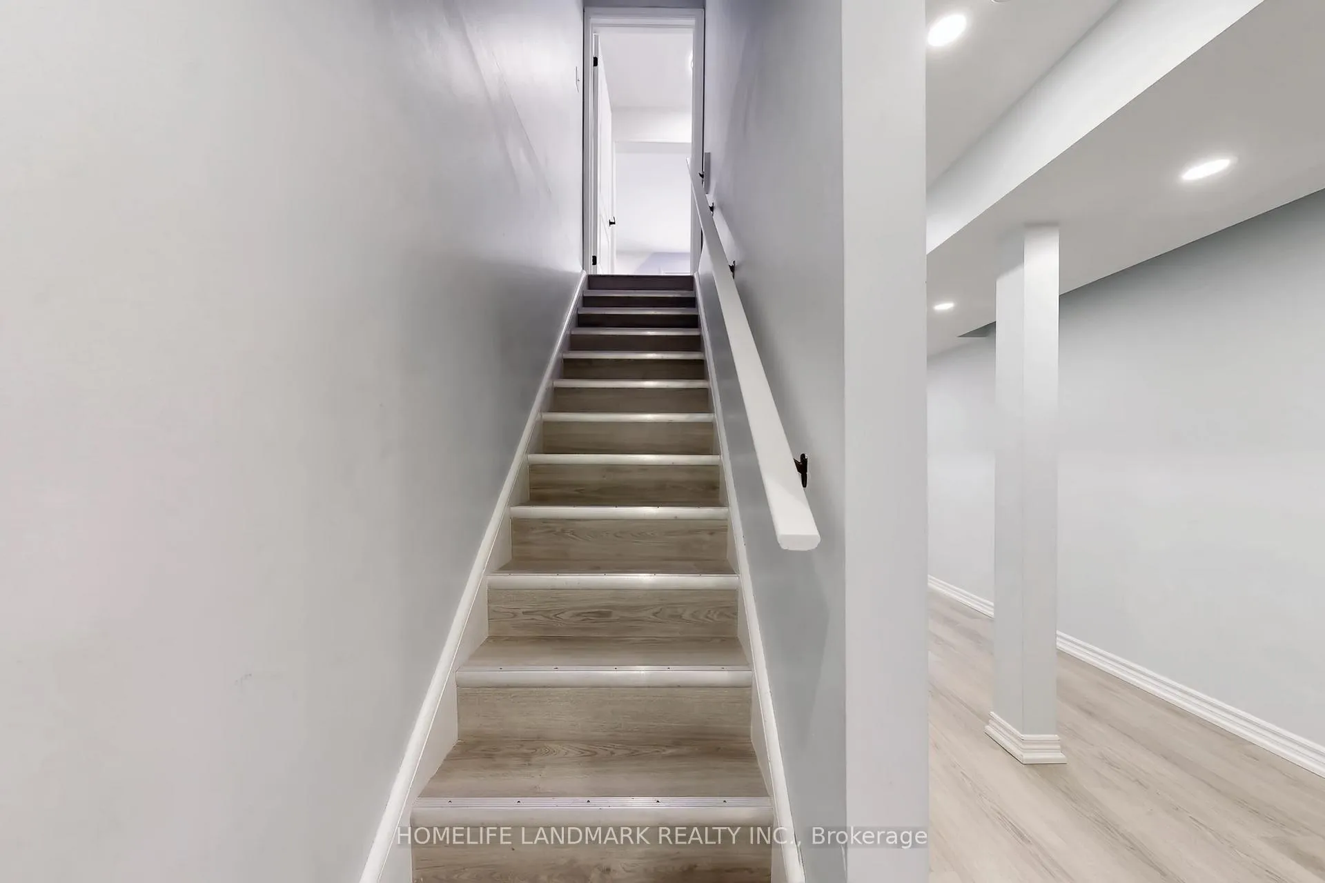 Photo 26 of 186 Tierra Avenue, Vaughan, Vellore Village — HOMEH