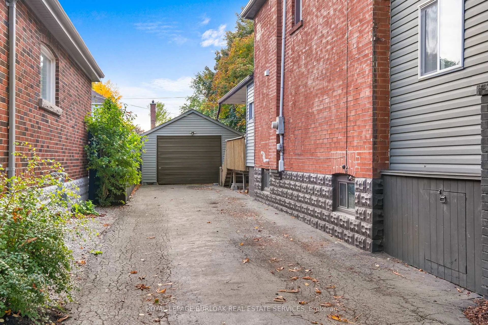 Photo 4 of 115 Prince George Avenue, Hamilton, Centremount — HOMEH