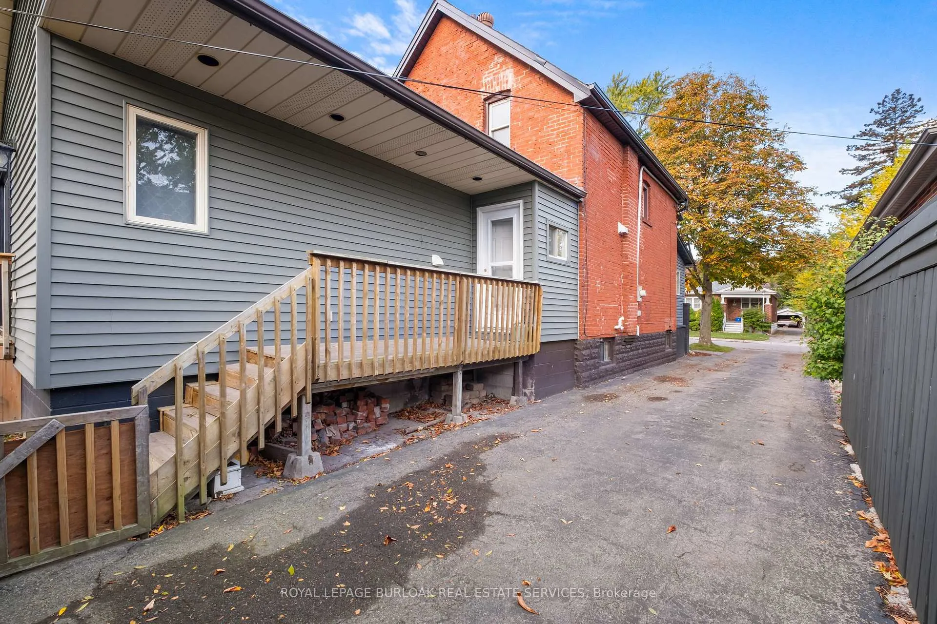 Photo 5 of 115 Prince George Avenue, Hamilton, Centremount — HOMEH