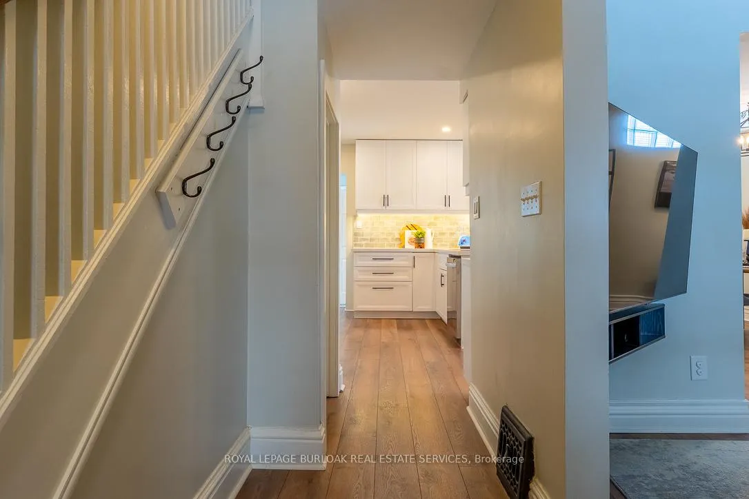 Photo 10 of 115 Prince George Avenue, Hamilton, Centremount — HOMEH