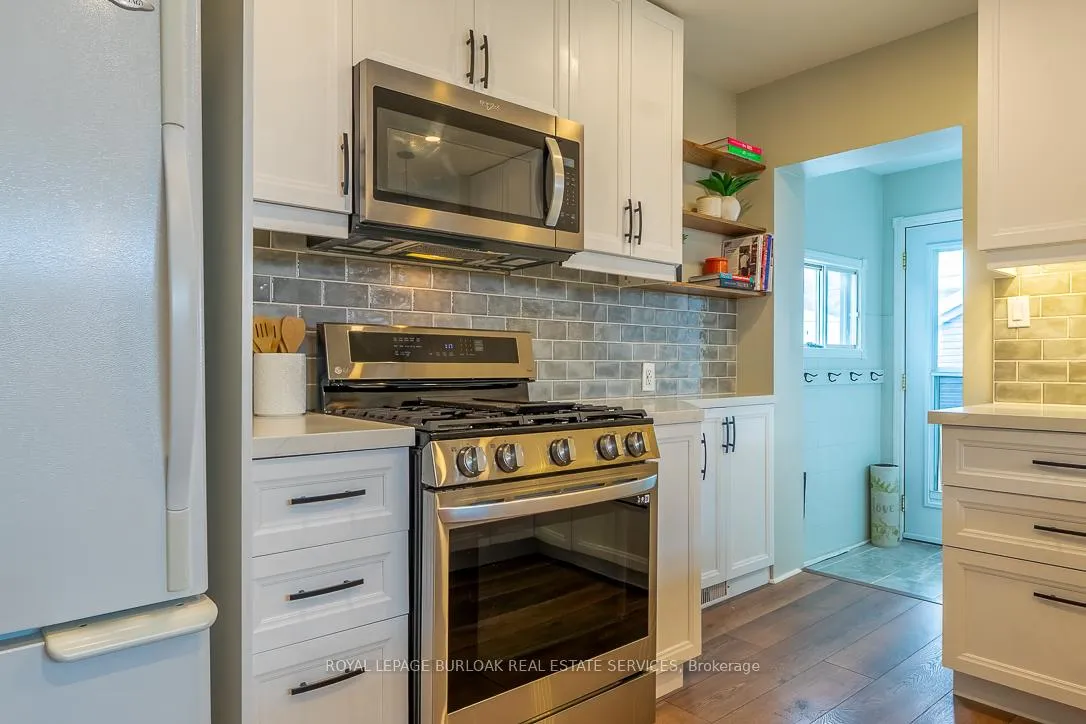 Photo 16 of 115 Prince George Avenue, Hamilton, Centremount — HOMEH