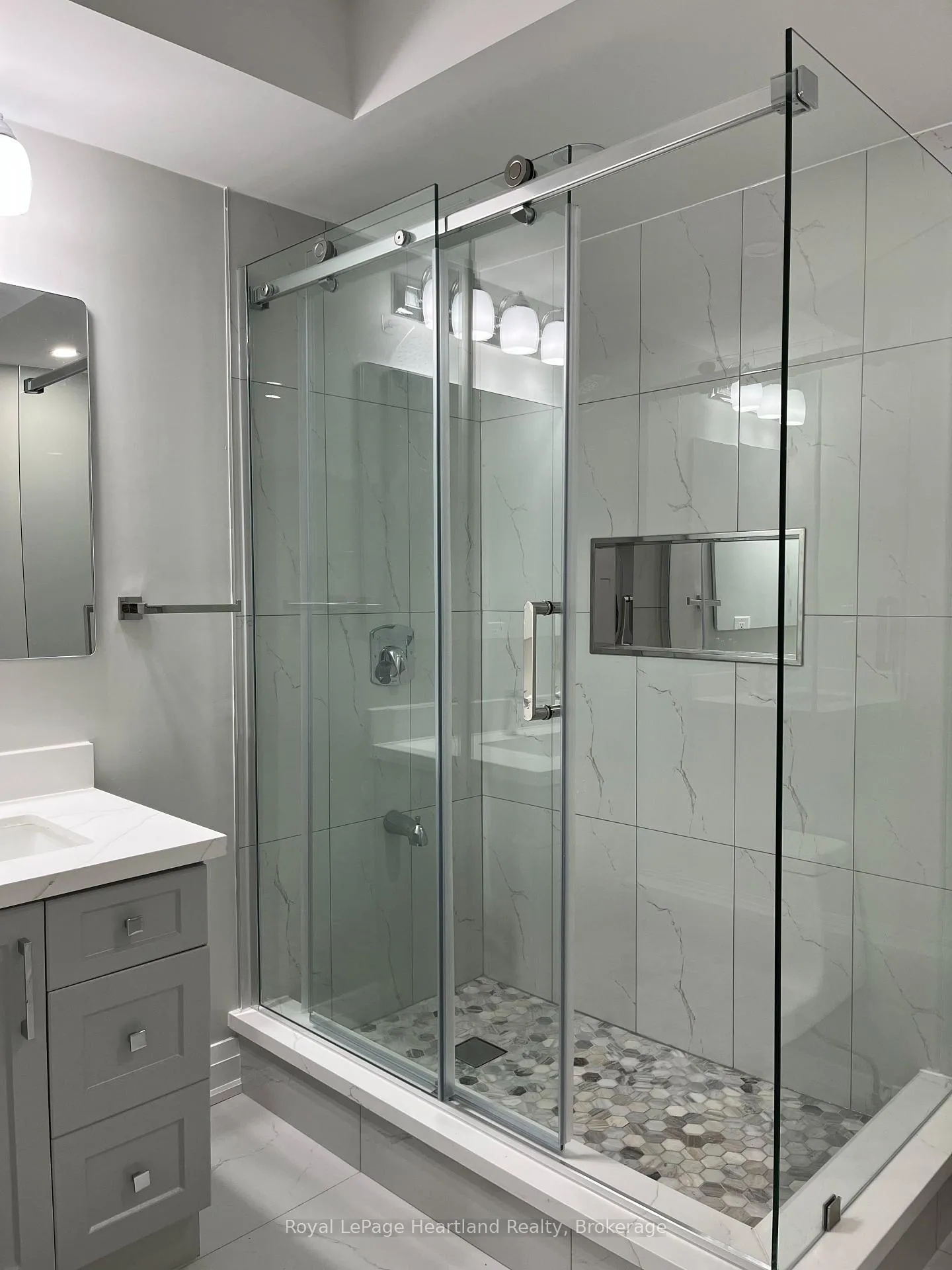Photo 11 of 206 Shearwater Trail, Goderich, Goderich (Town) — HOMEH