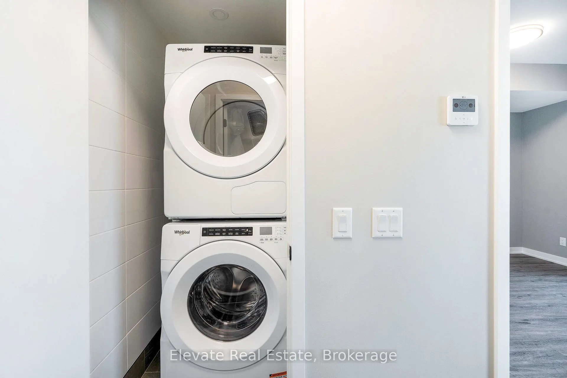Photo 32 of Unit 505, 31 Huron Street, Collingwood — HOMEH
