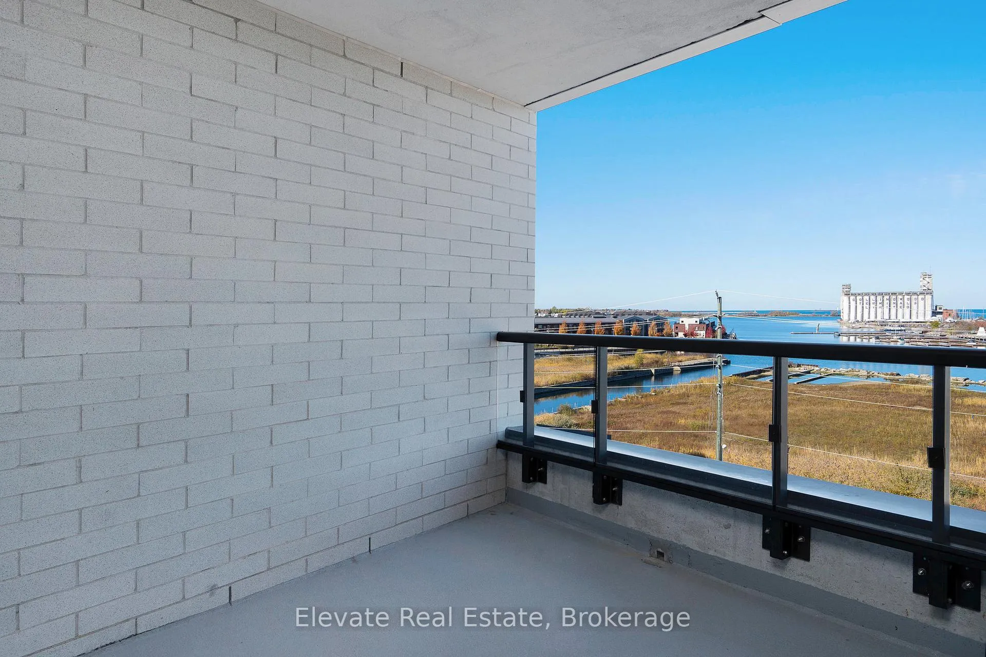 Photo 7 of Unit 305, 31 Huron Street, Collingwood — HOMEH