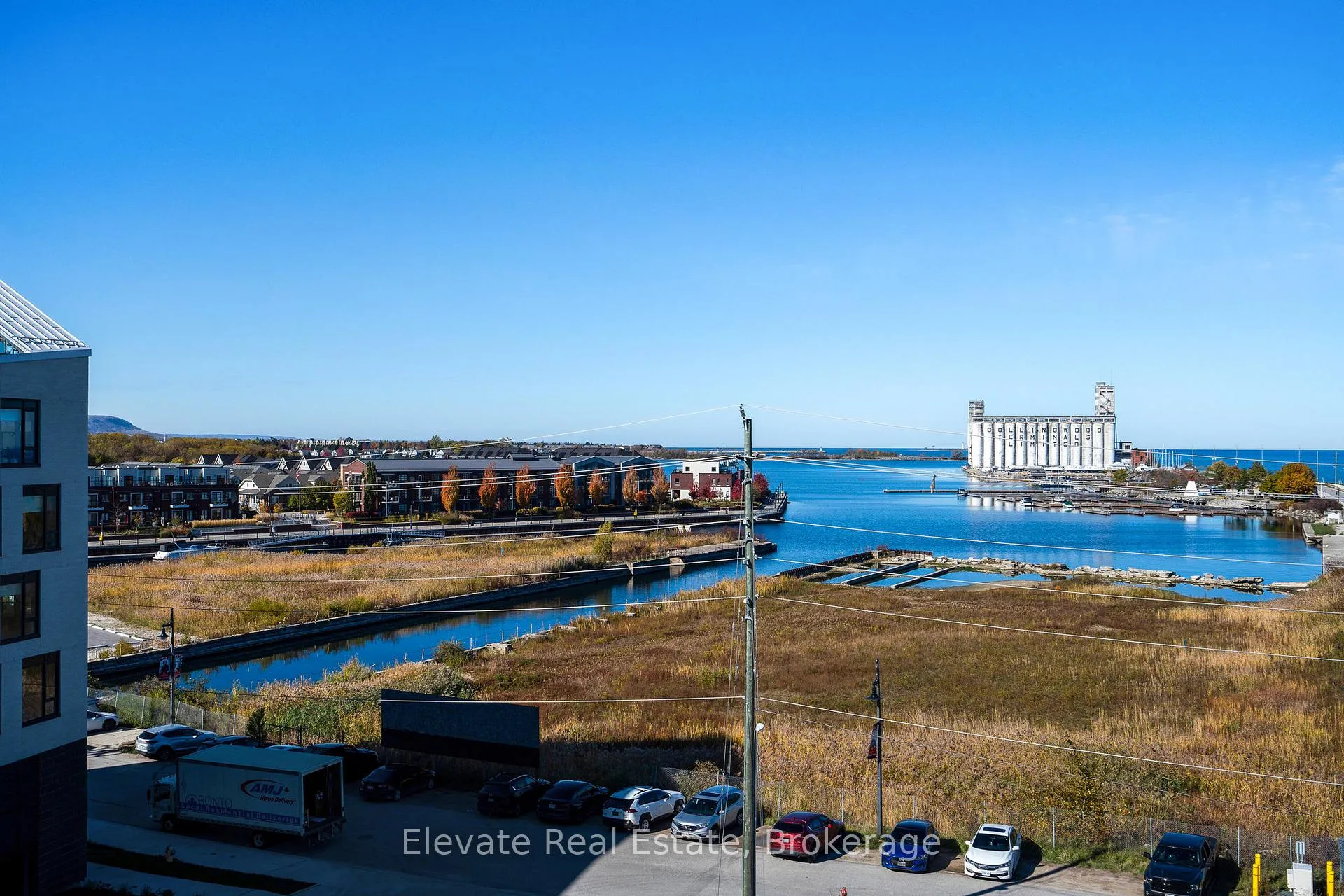Photo 10 of Unit 305, 31 Huron Street, Collingwood — HOMEH