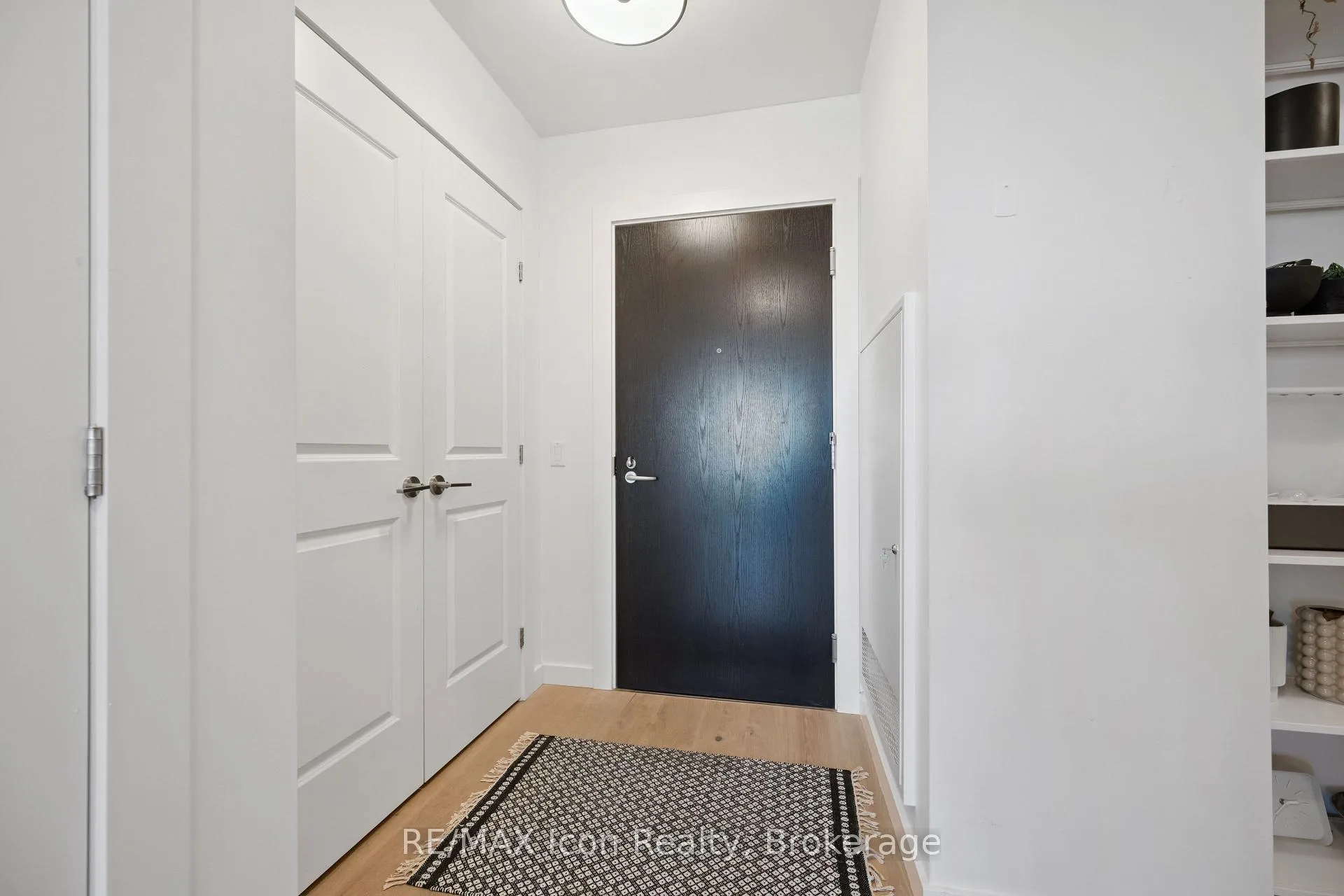 Photo 5 of Unit 1105, 181 King Street S, Waterloo — HOMEH