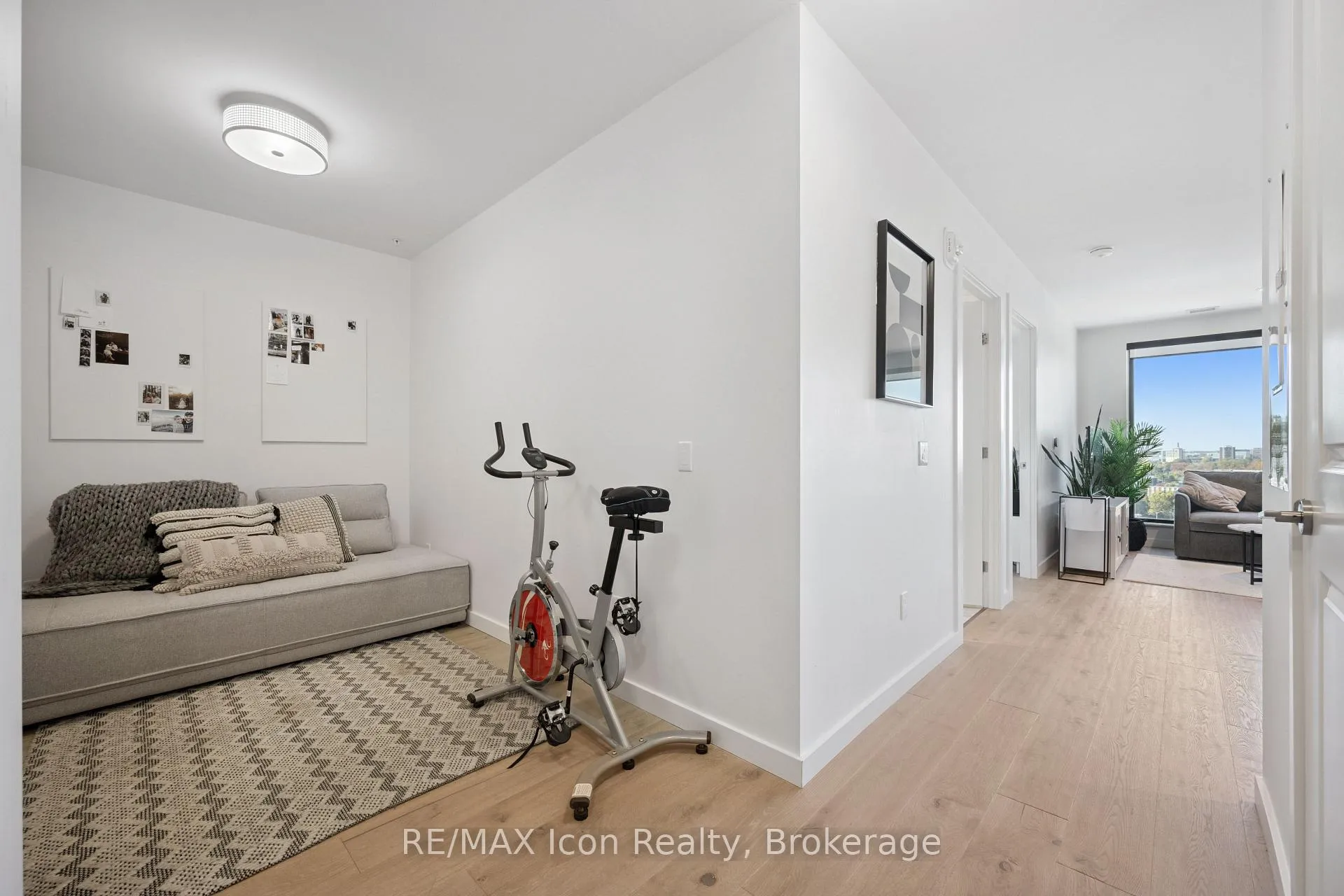 Photo 6 of Unit 1105, 181 King Street S, Waterloo — HOMEH