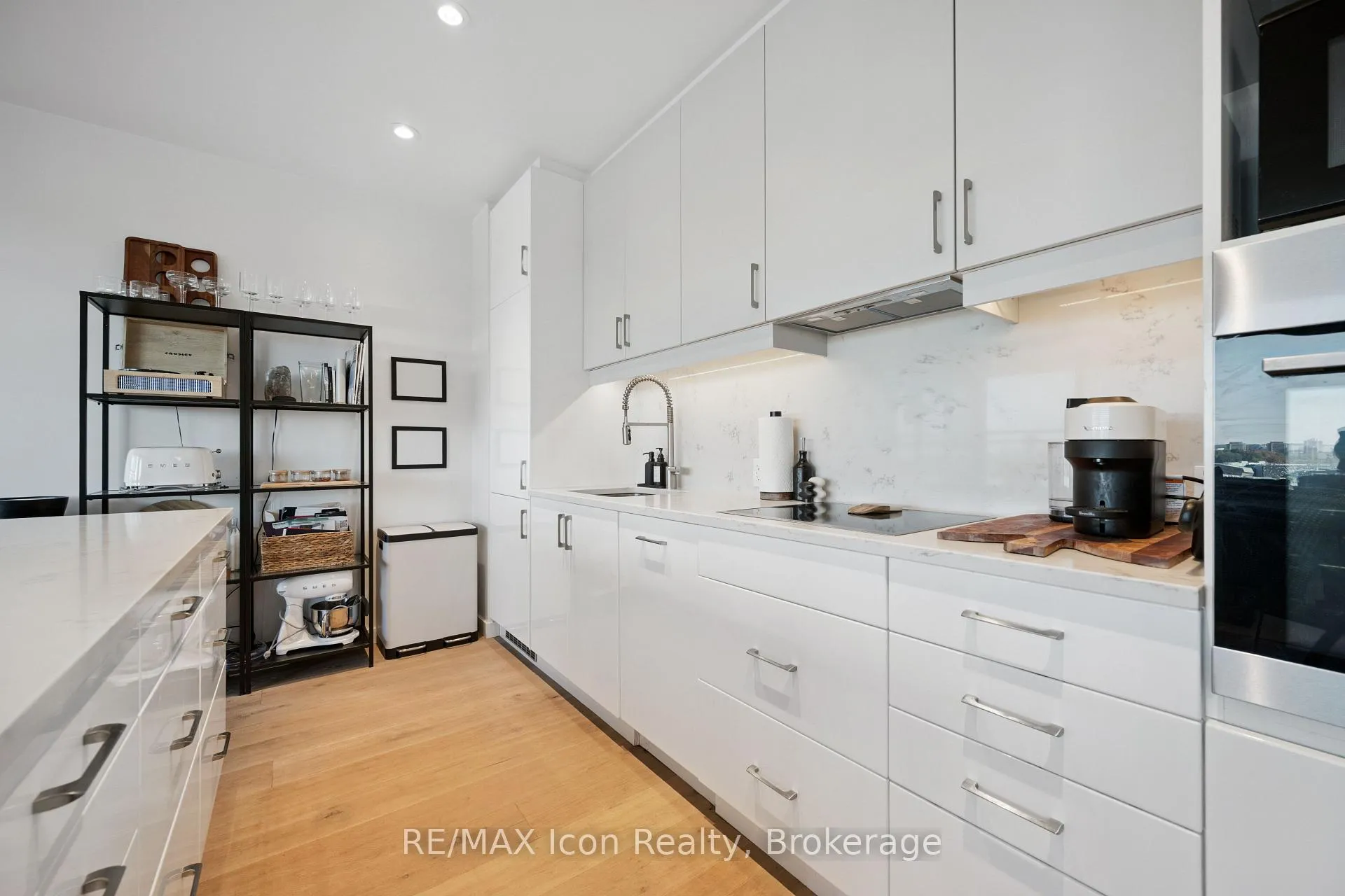 Photo 12 of Unit 1105, 181 King Street S, Waterloo — HOMEH