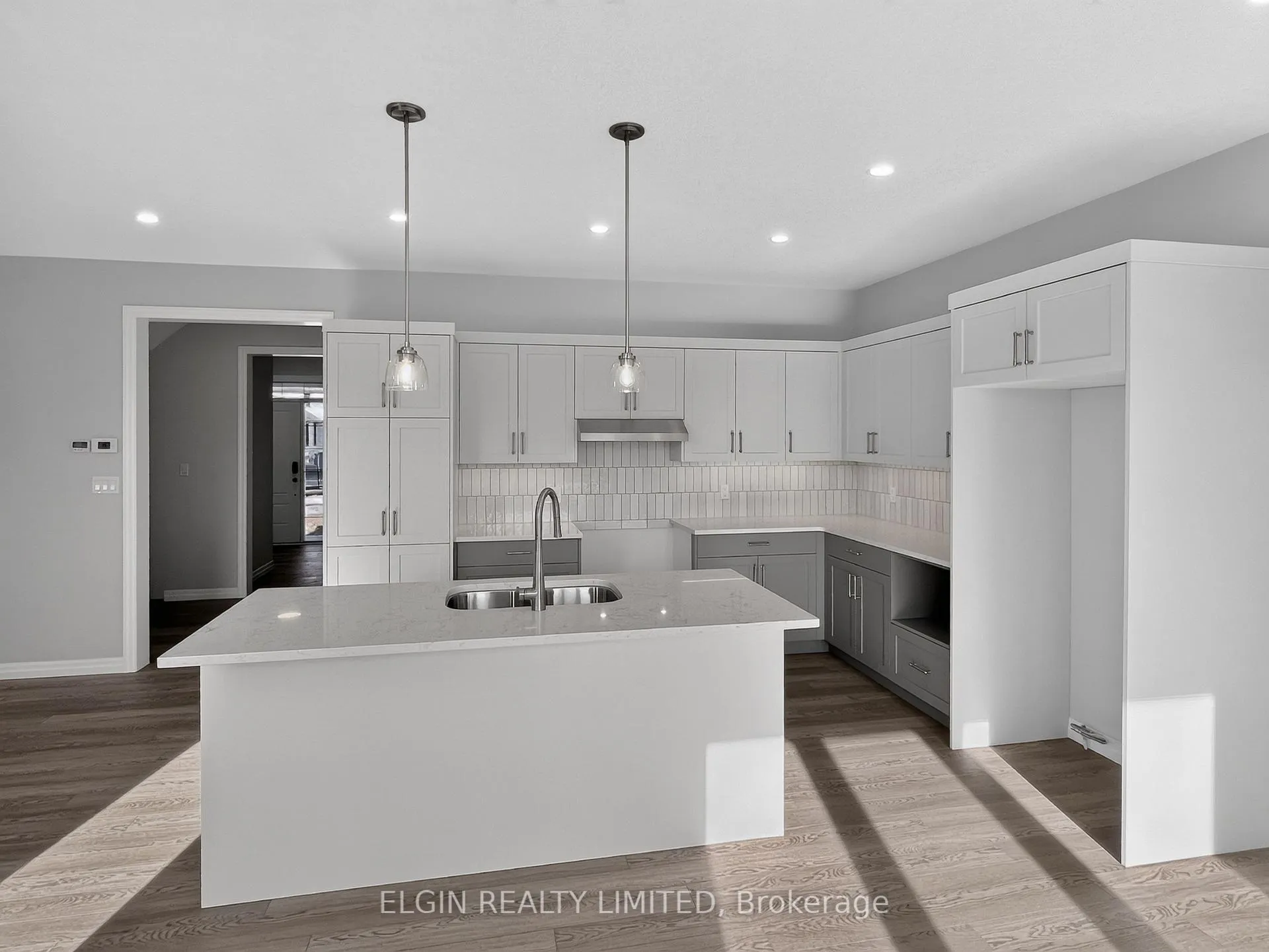 Photo 5 of 9 Horizon Court, Central Elgin, Rural Central Elgin — HOMEH