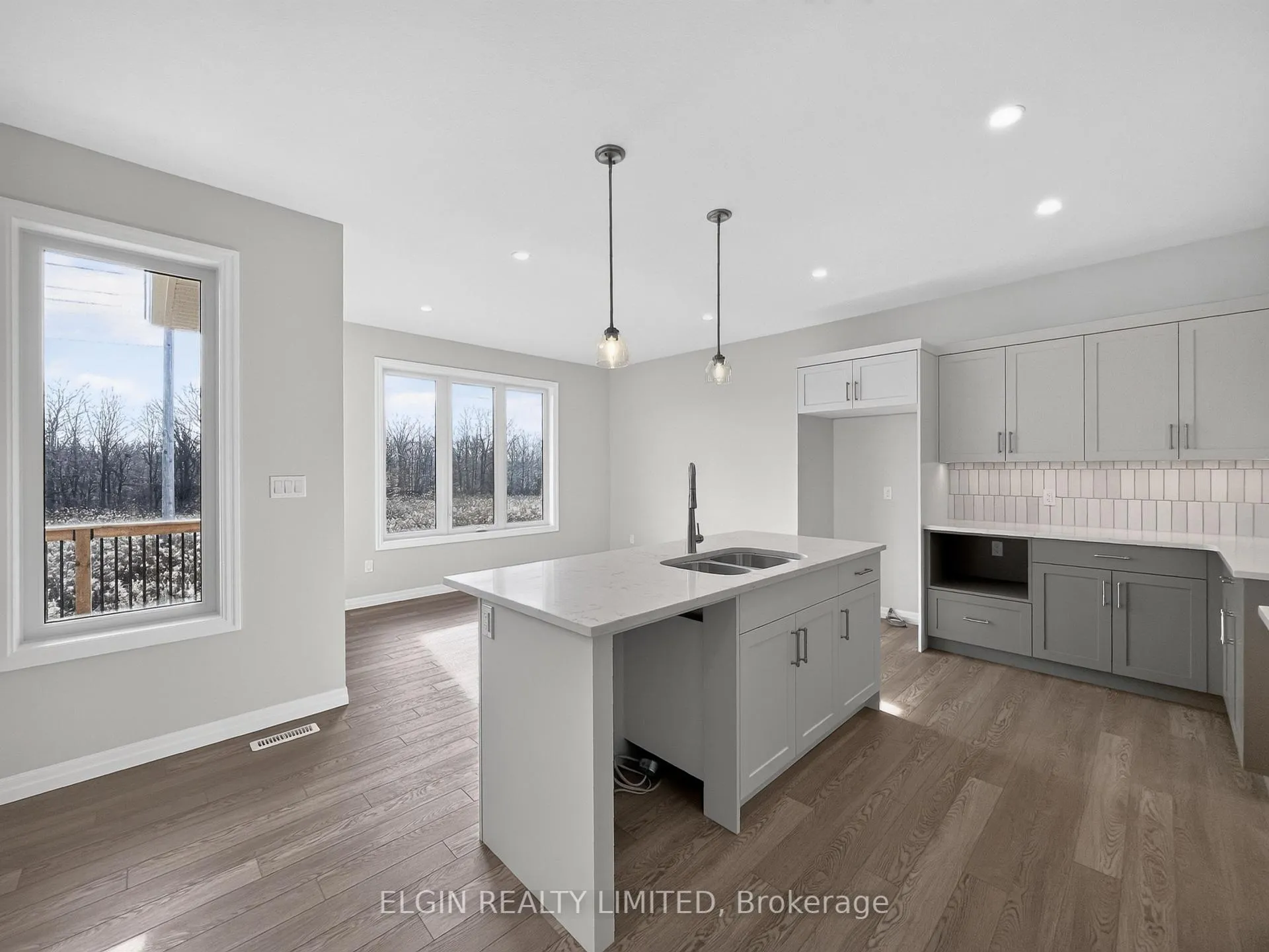 Photo 5 of 10 Horizon Court, Central Elgin, Rural Central Elgin — HOMEH