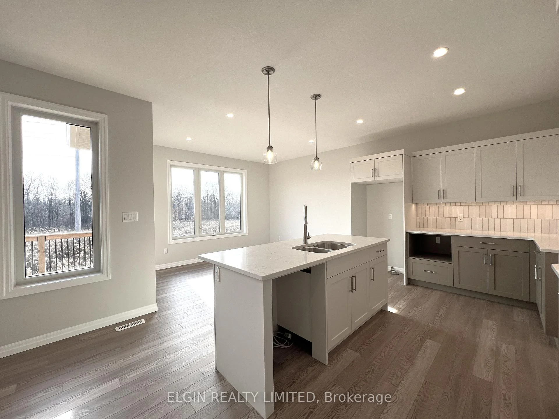 Photo 7 of 10 Horizon Court, Central Elgin, Rural Central Elgin — HOMEH