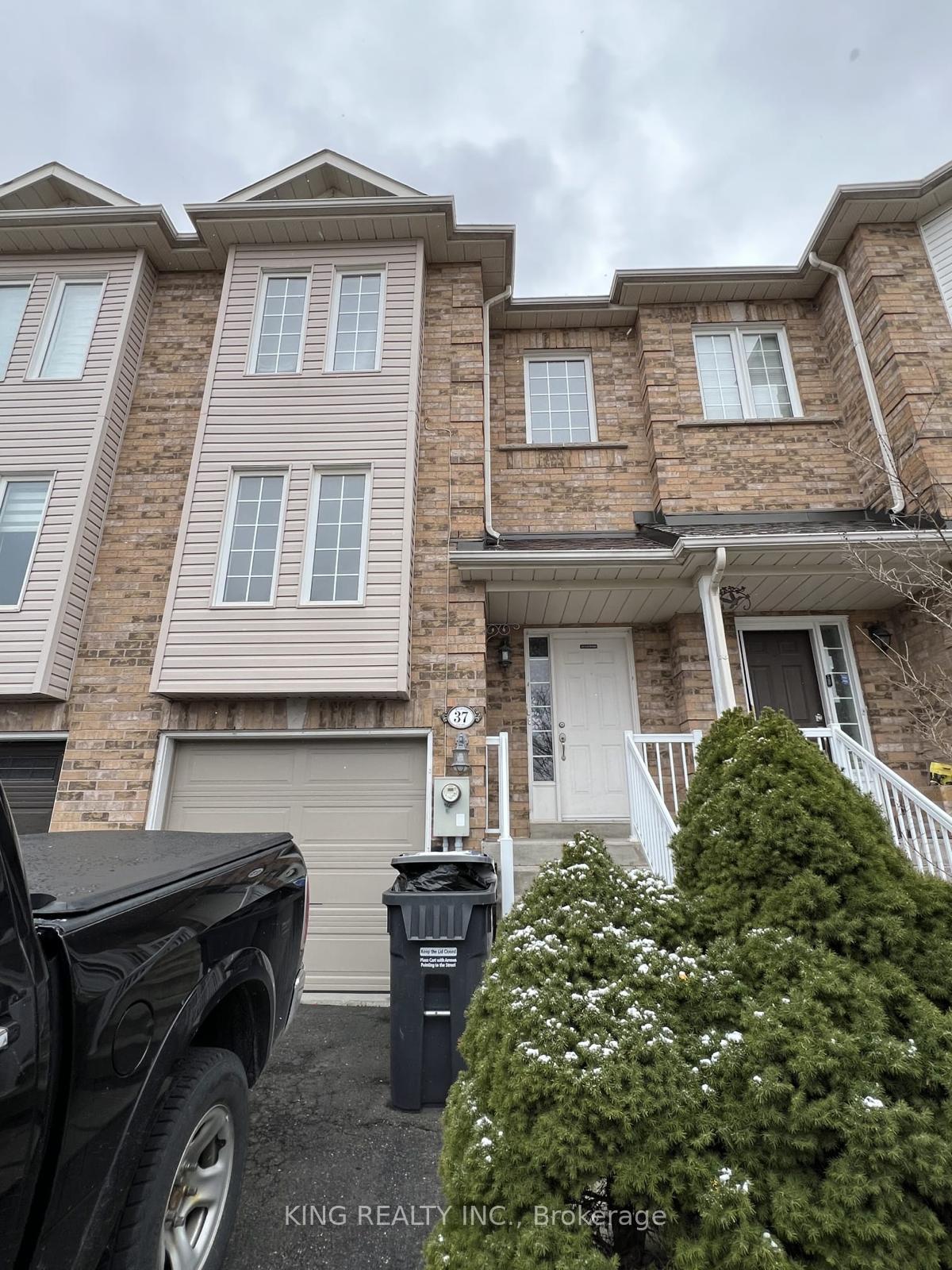 Front of 37 Wilmont Court